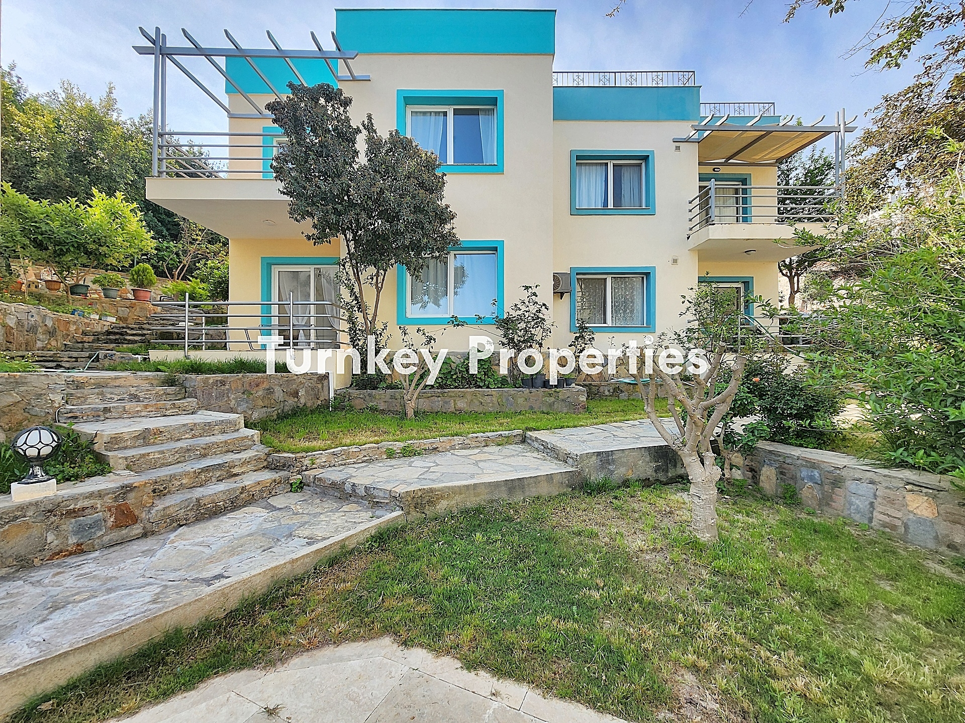 Bodrum Koyunbaba Satılık Dubleks Denize Yakın Deniz Manzaralı Ev