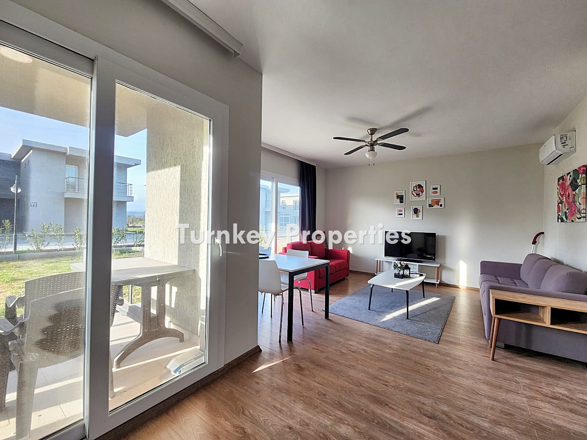 Meşelik Poyrazköy Sitesi Satılık Bahçe Katı Daire Ortak Havuzlu