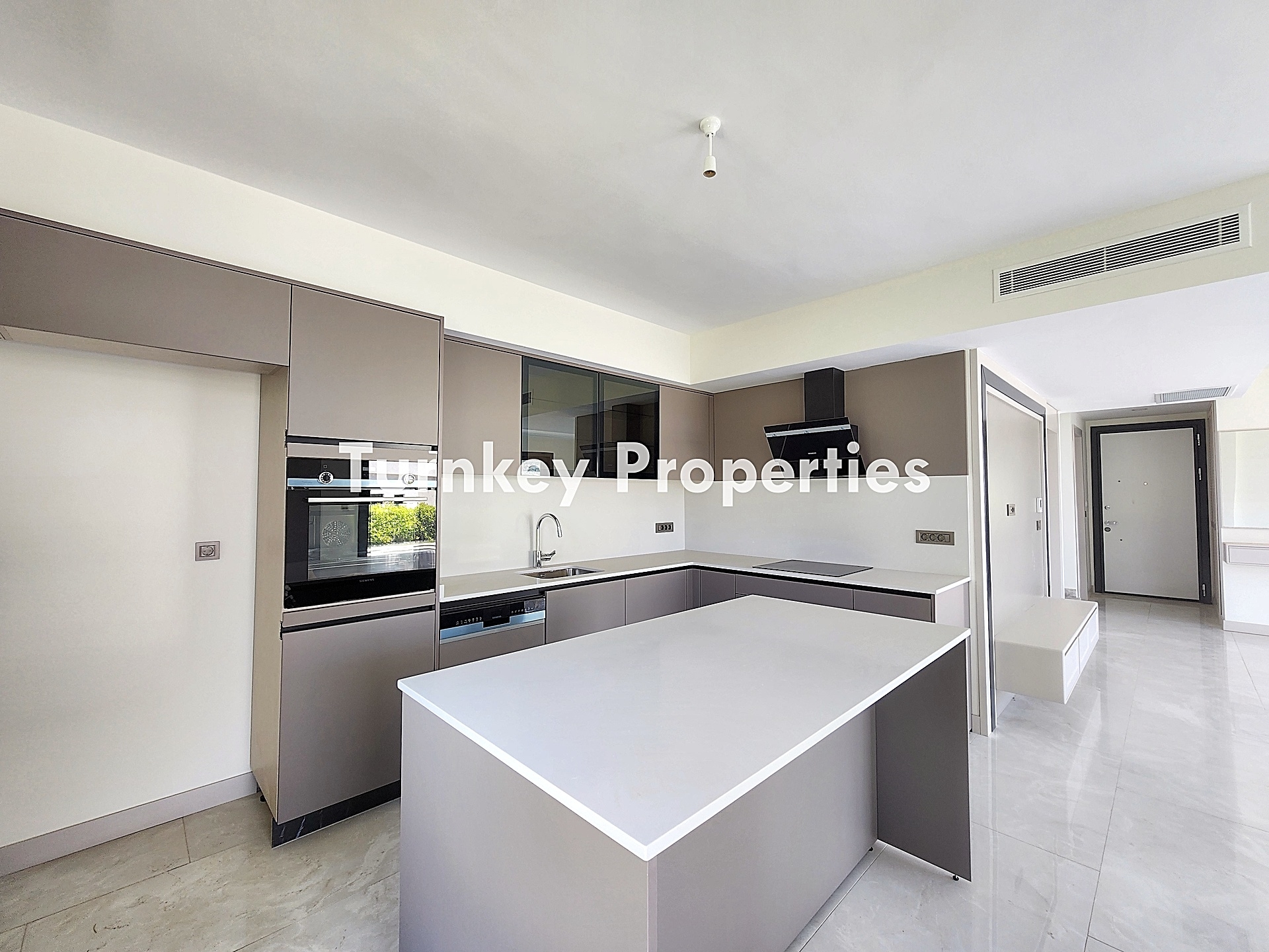 Gündoğan Küçükbük Satılık Villa Modern Mimari Özel Havuz