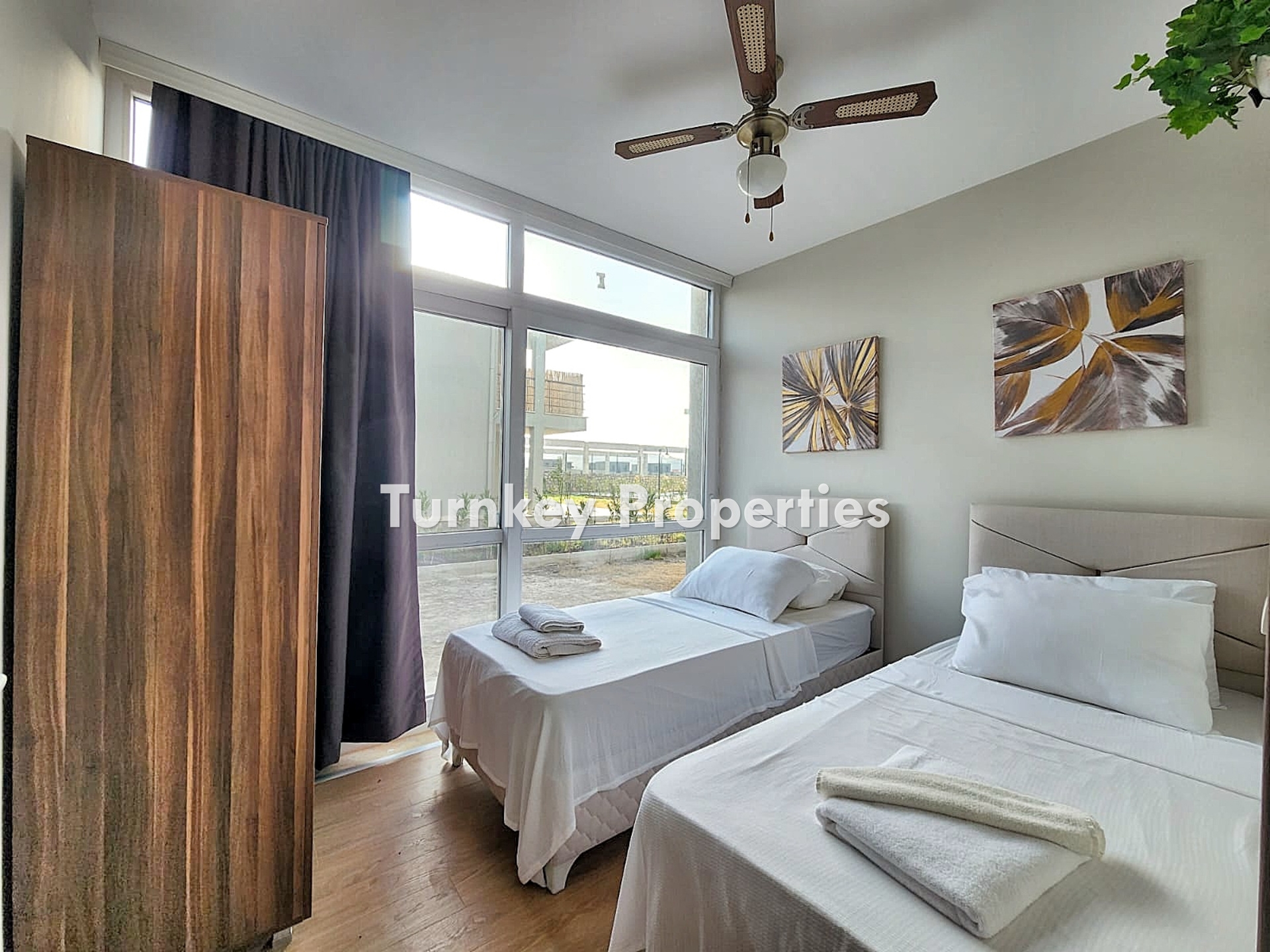 Meşelik Poyrazköy Sitesi Satılık Bahçe Katı Daire Ortak Havuzlu