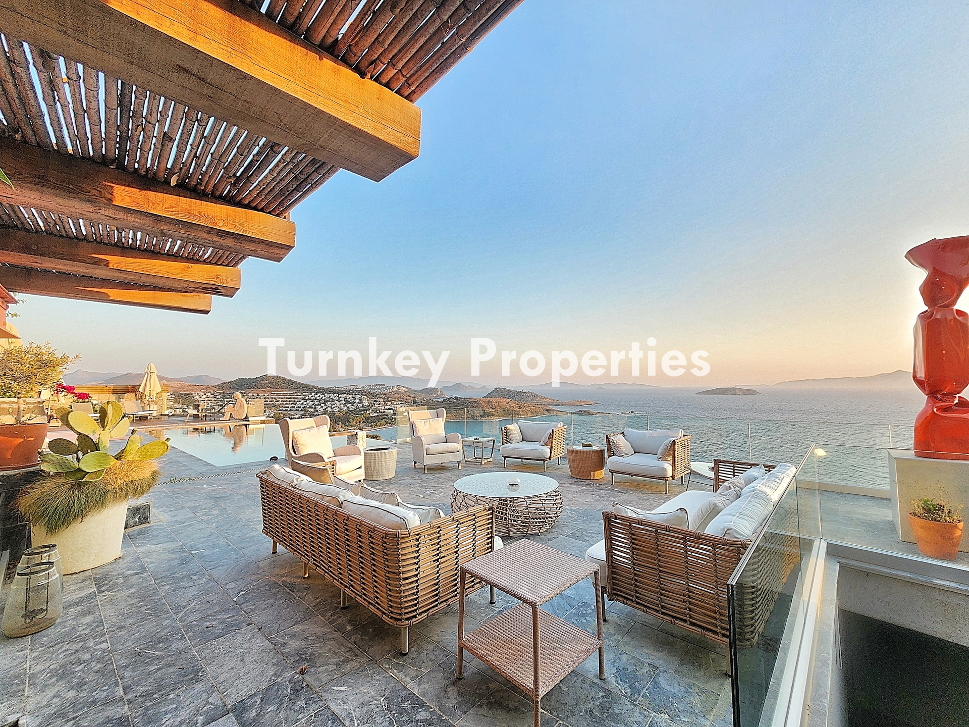 Bodrum Gümüşlük Satılık Villa Yunan Adaları ve Gün Batımı Manzara