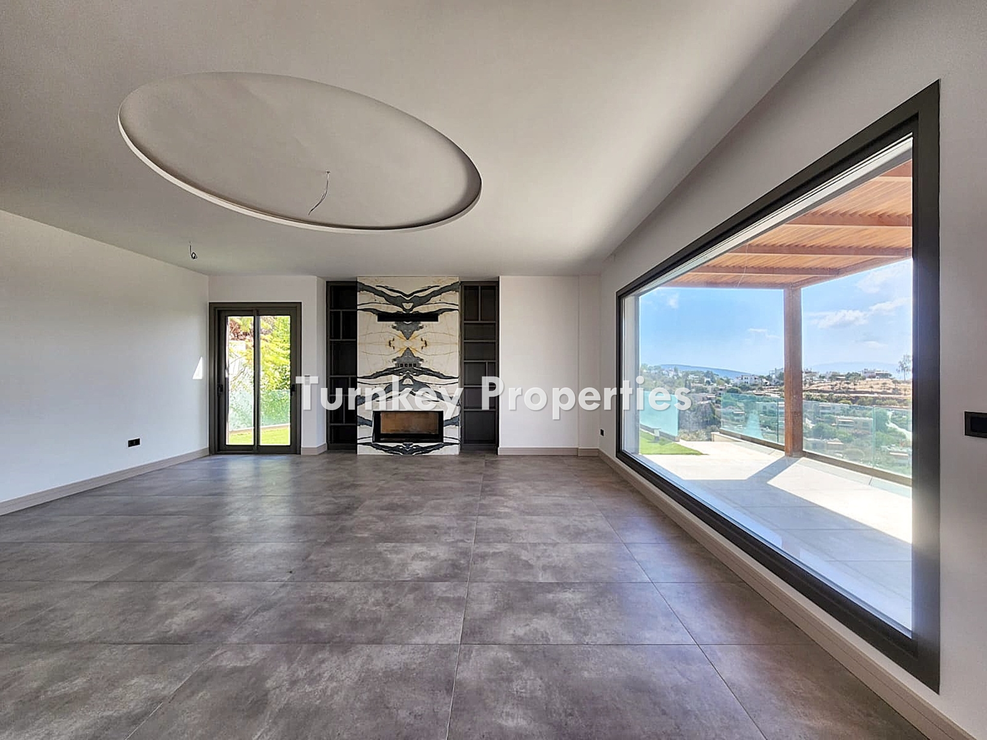 Bodrum Merkez'de Satılık 6+2 Malikane, Deniz ve Kale Manzaralı