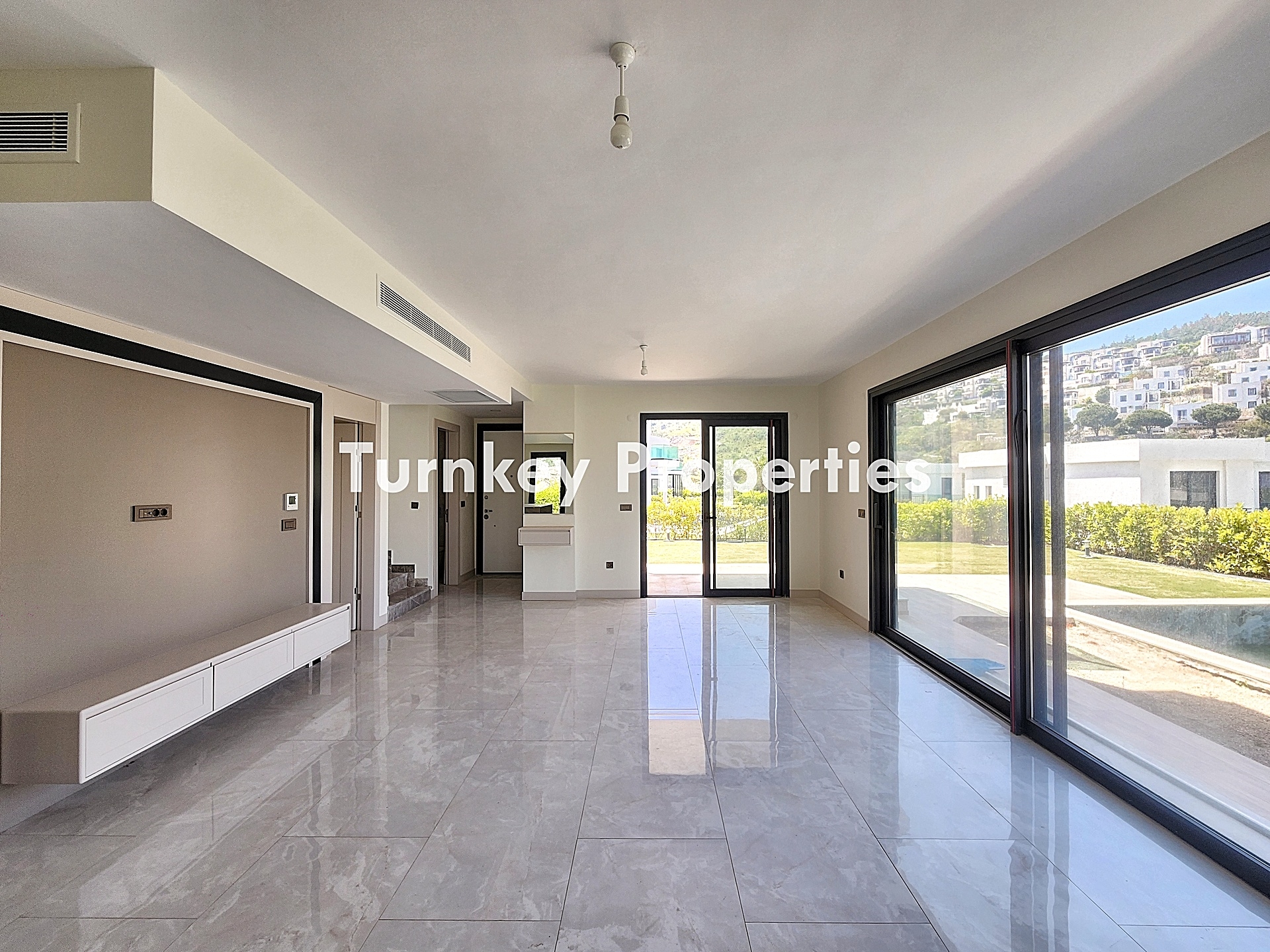 Gündoğan Küçükbük Satılık Villa Modern Mimari Özel Havuz