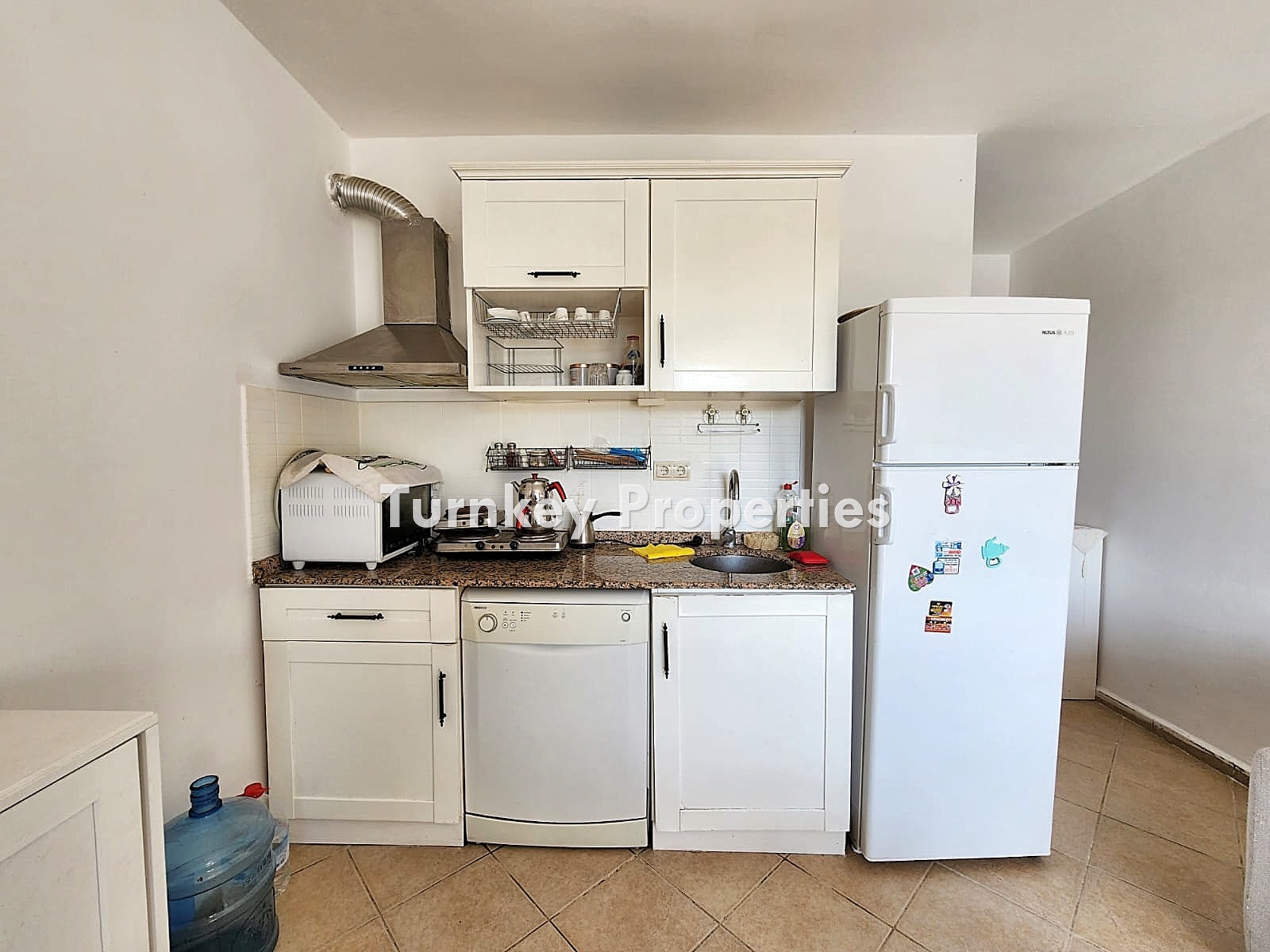 Dörttepe Satılık Daire Ortak Havuzlu Site İçinde Avantajlı