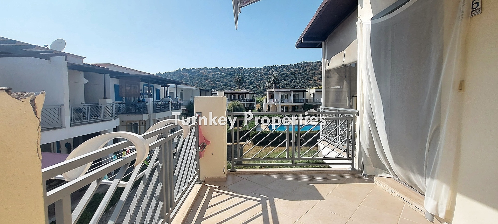 Dörttepe Satılık Daire Site İçinde Eşyalı Havuzlu Konforlu