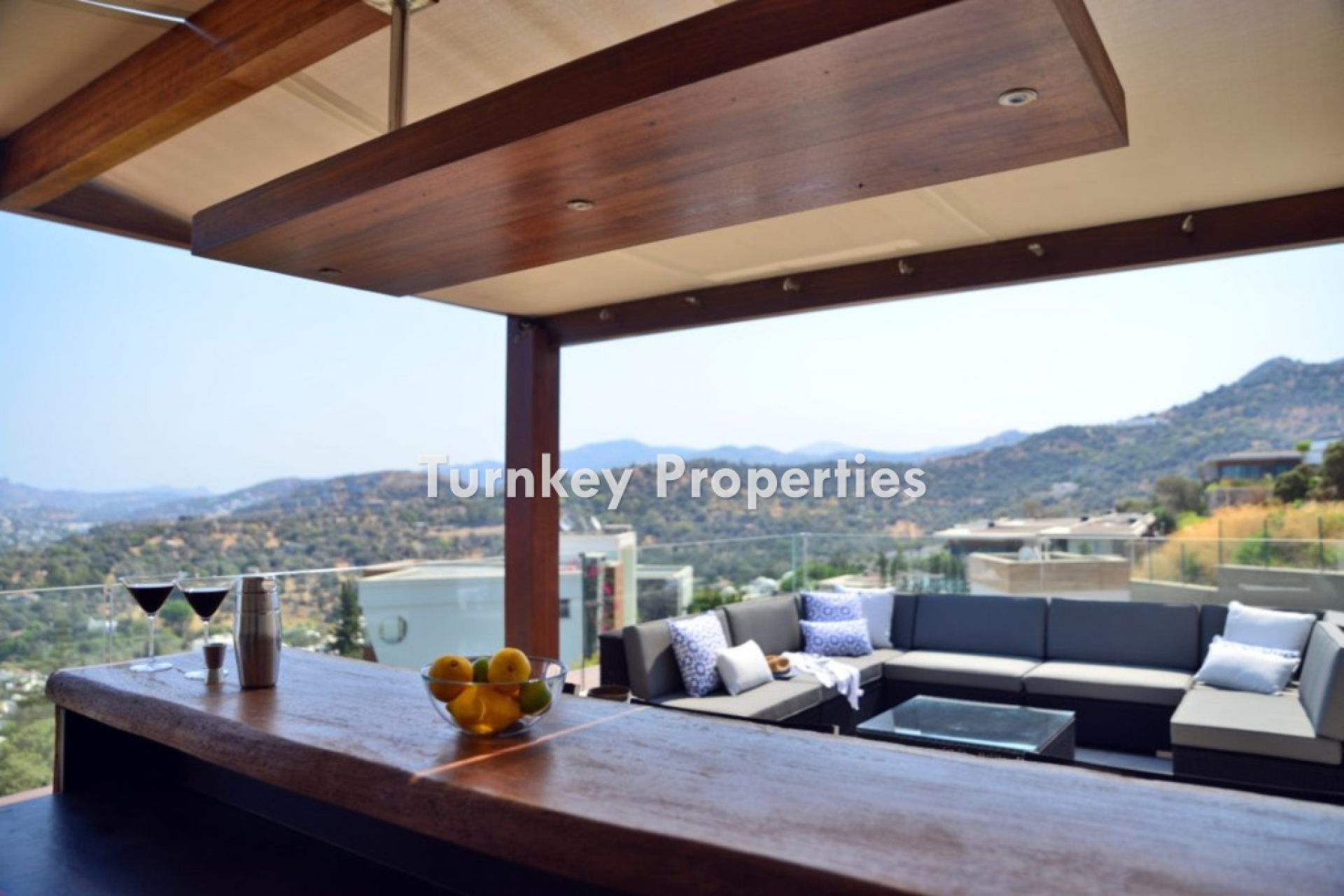 Yalıkavak Satılık Villa Marina Manzaralı Çift Girişli Modern Stil