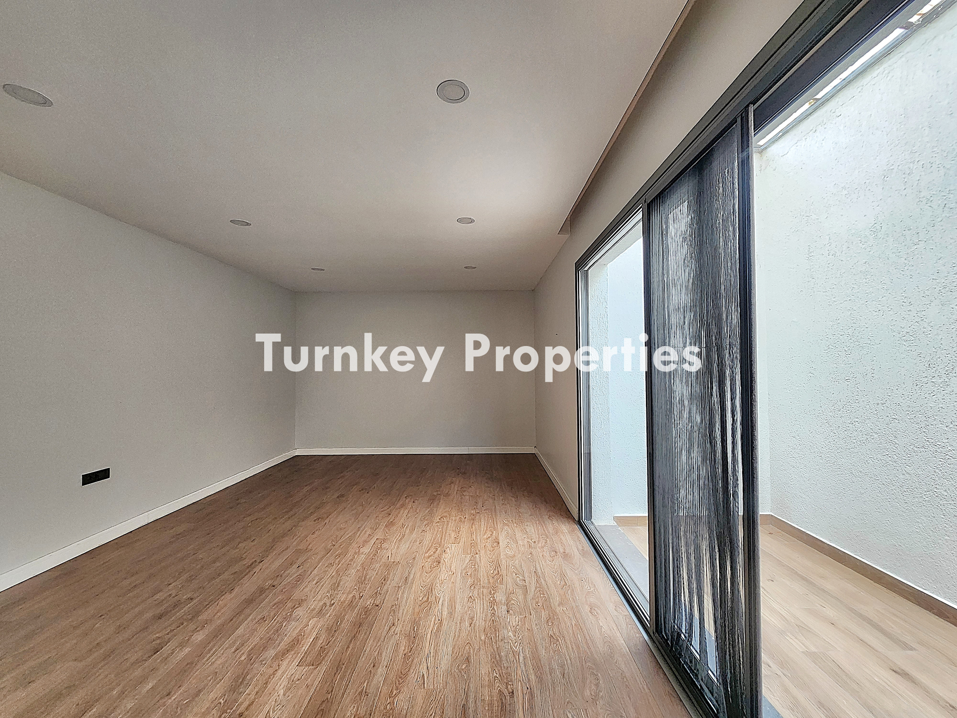 Bitez Satılık Bahçeli Dubleks Villa Bahçeşehir Koleji Karşısı