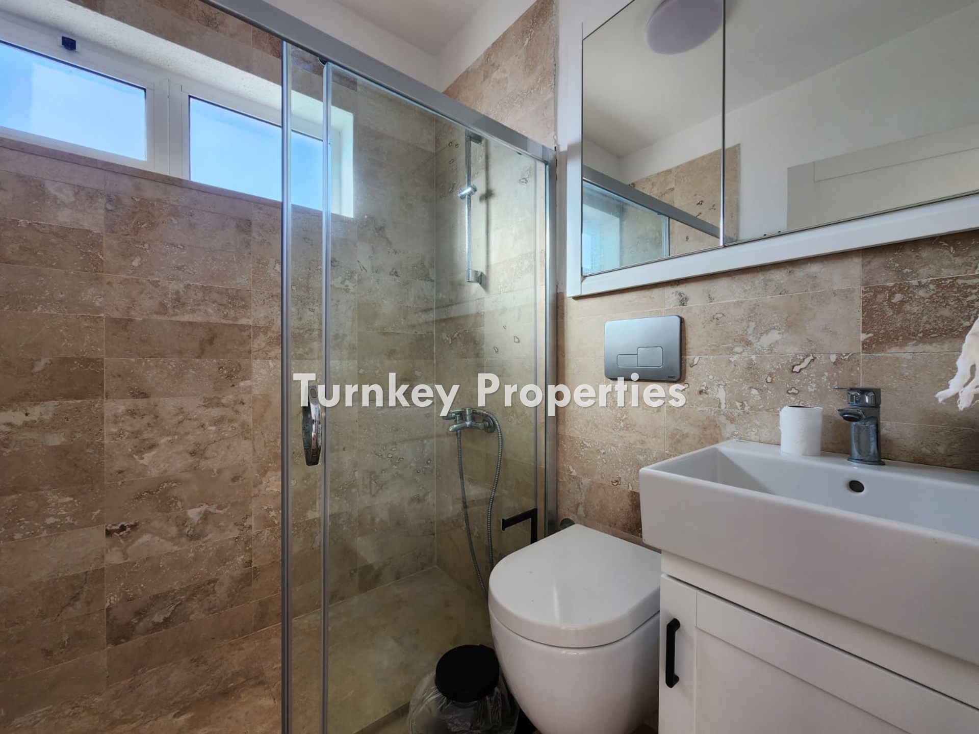 Yalıkavak, Tilkicik’te Denize Yakın, Merkezi Konumda Satılık Lüks Daire