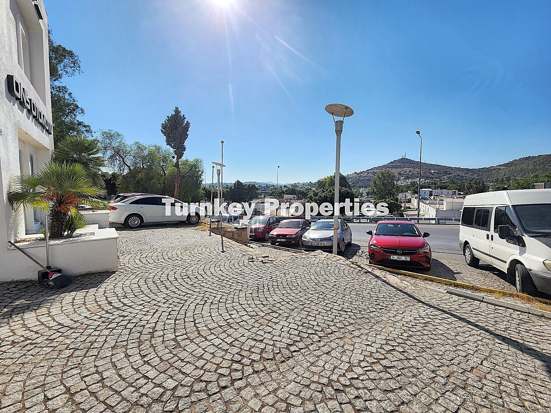 Bodrum Merkez Satılık Ticari Bina Otoparklı Yüksek Getirili