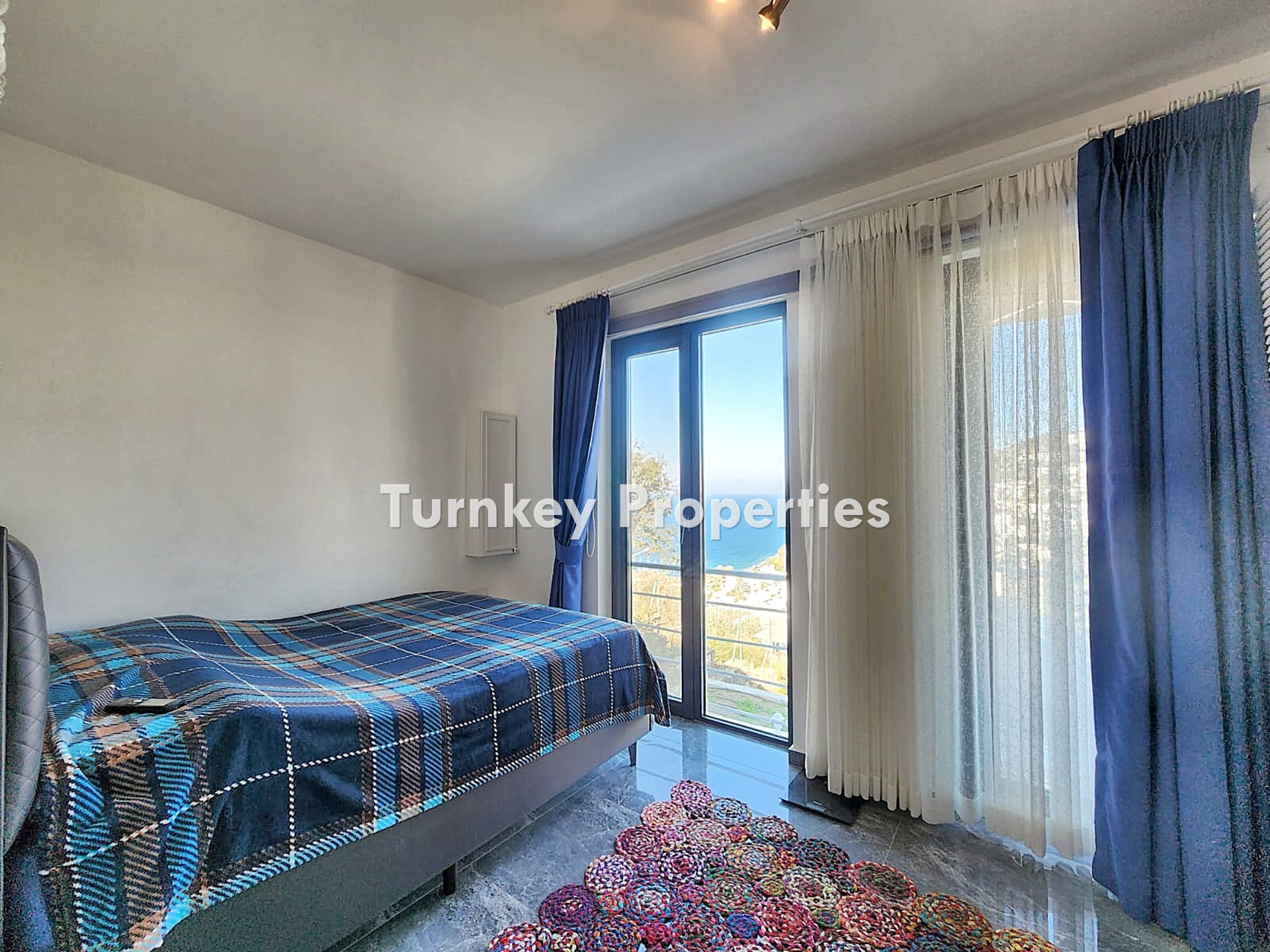 Yalıkavak Satılık Villa Modern Deniz Manzaralı Site İçinde