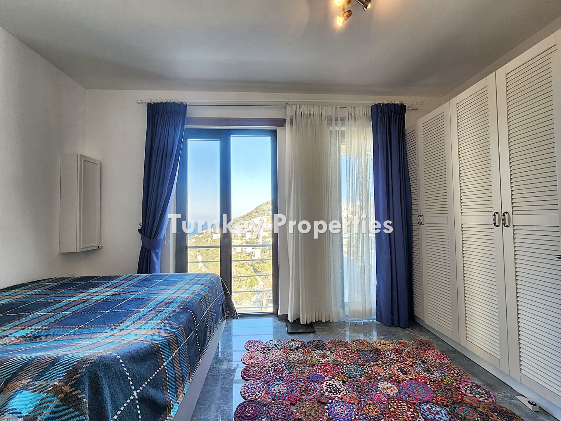 Yalıkavak Satılık Villa Modern Deniz Manzaralı Site İçinde