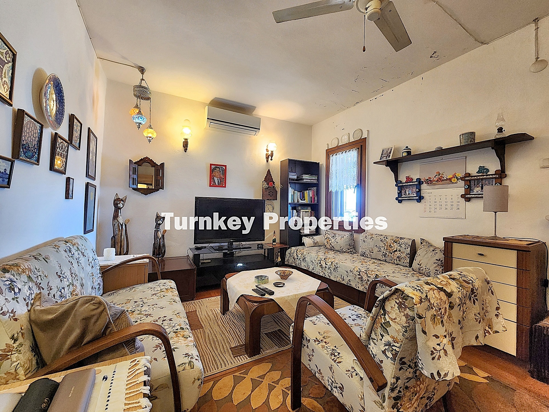 Bodrum Bitez Aktur Sitesi Satılık 3+2 Villa Deniz Manzaralı Bahçe