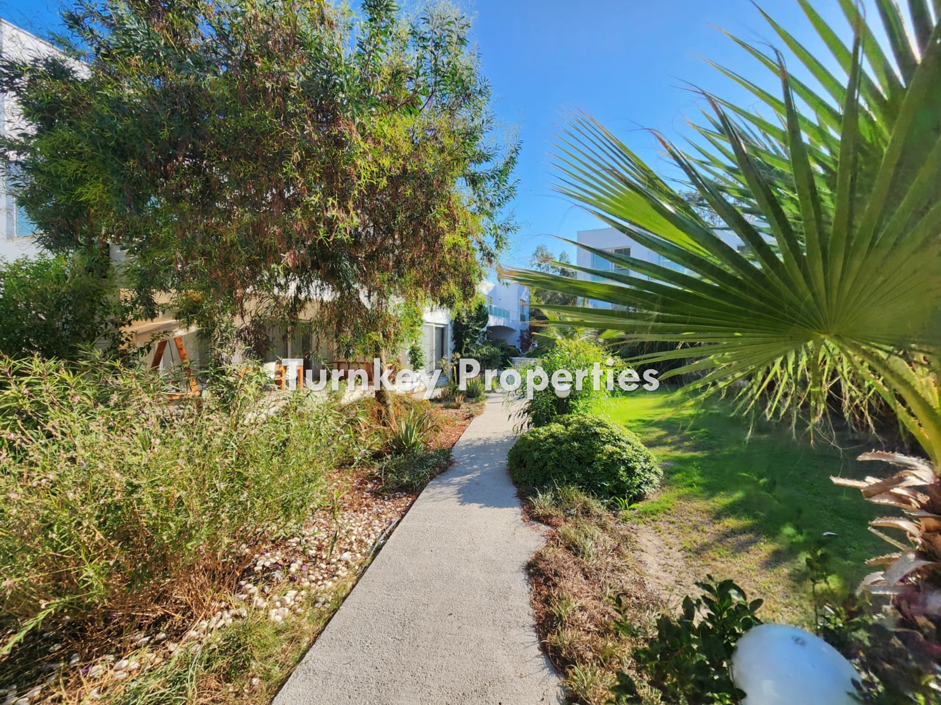 Yalıkavak, Tilkicik’te Denize Yakın, Merkezi Konumda Satılık Lüks Daire