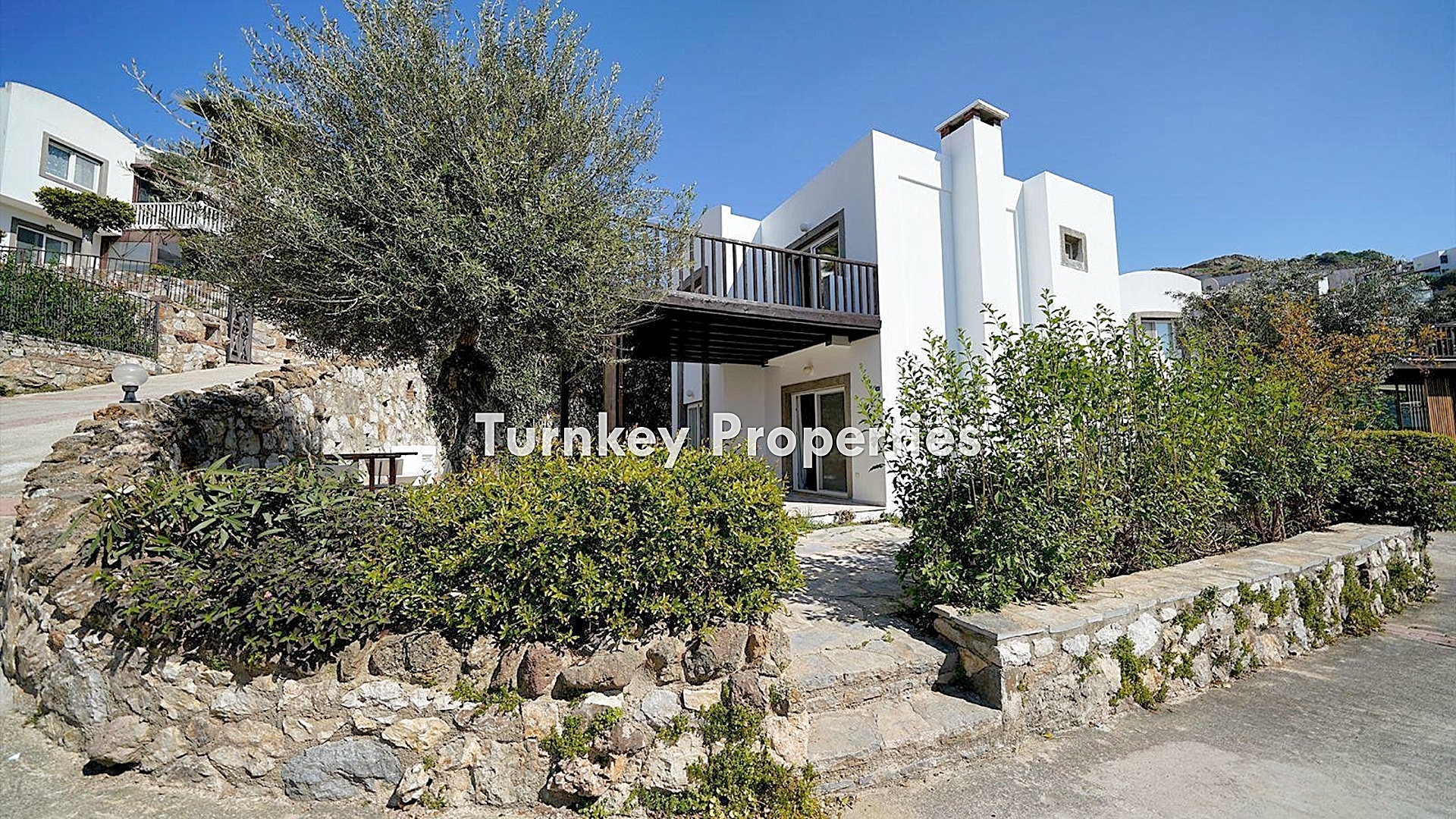 Koyunbaba Satılık Müstakil Villa | Site İçerisinde, Özel Bahçeli ve Yüzme Havuzlu