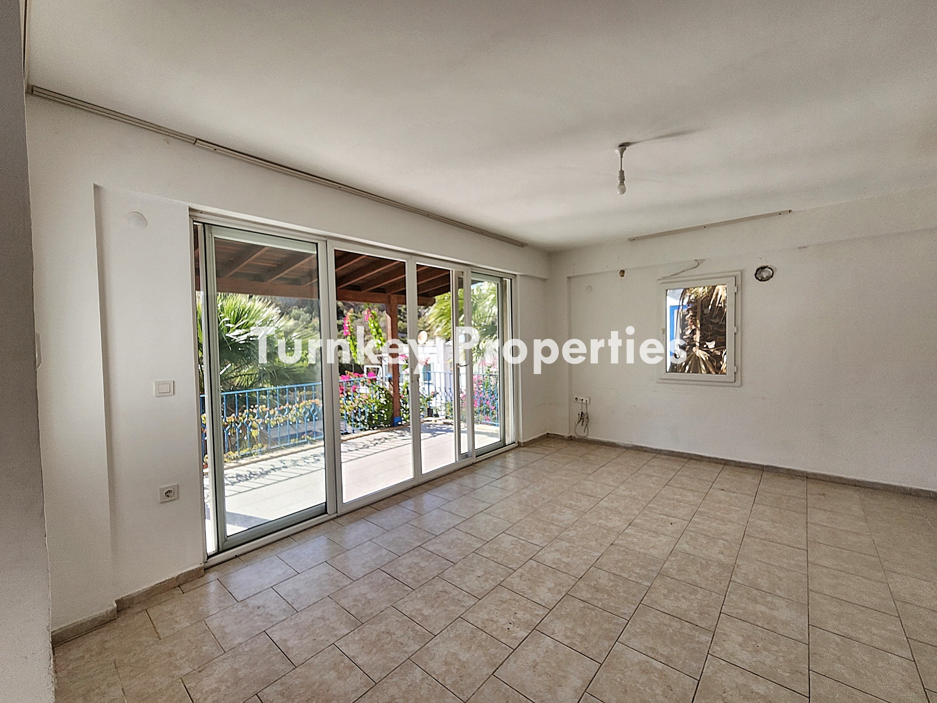 Yalıkavak Dirmil (Gökçebel) Satılık Daire Site İçinde Havuzlu