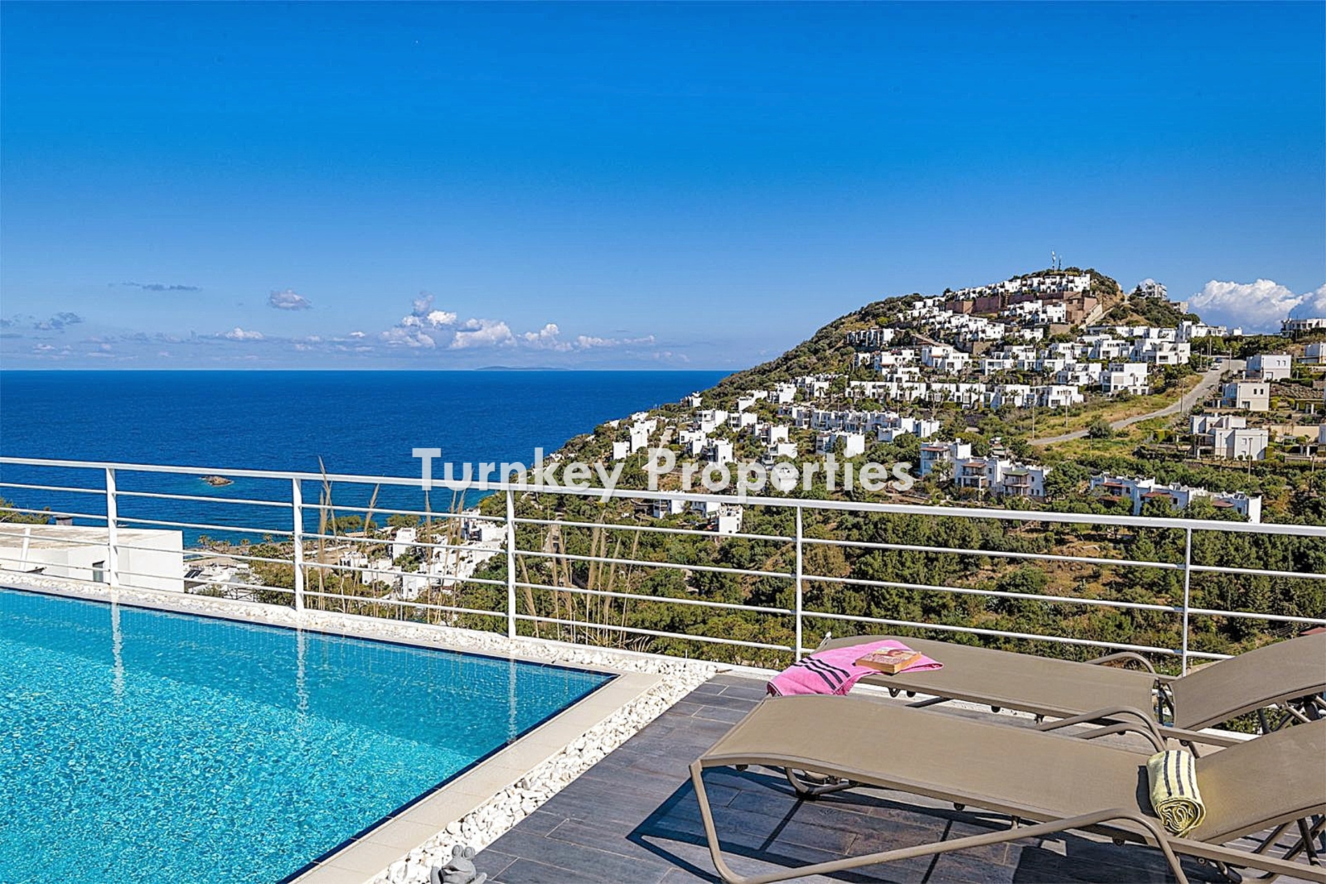 Bodrum Yalıkavak Satılık Villa Deniz Manzaralı Özel Havuzlu Modern