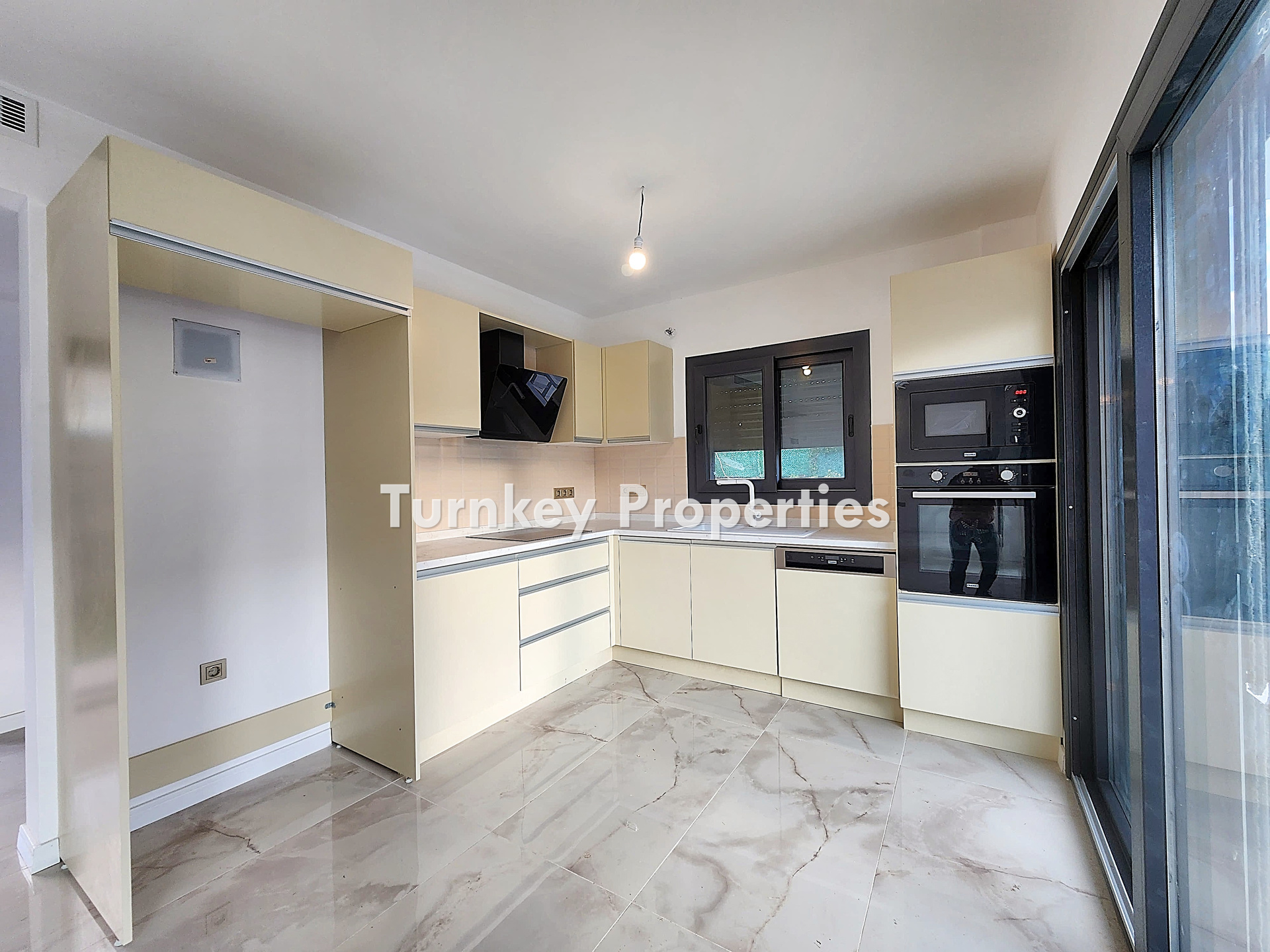 Gümüşlük Çukurbük Satılık Villa Plajlı Yürüme Mesafesinde