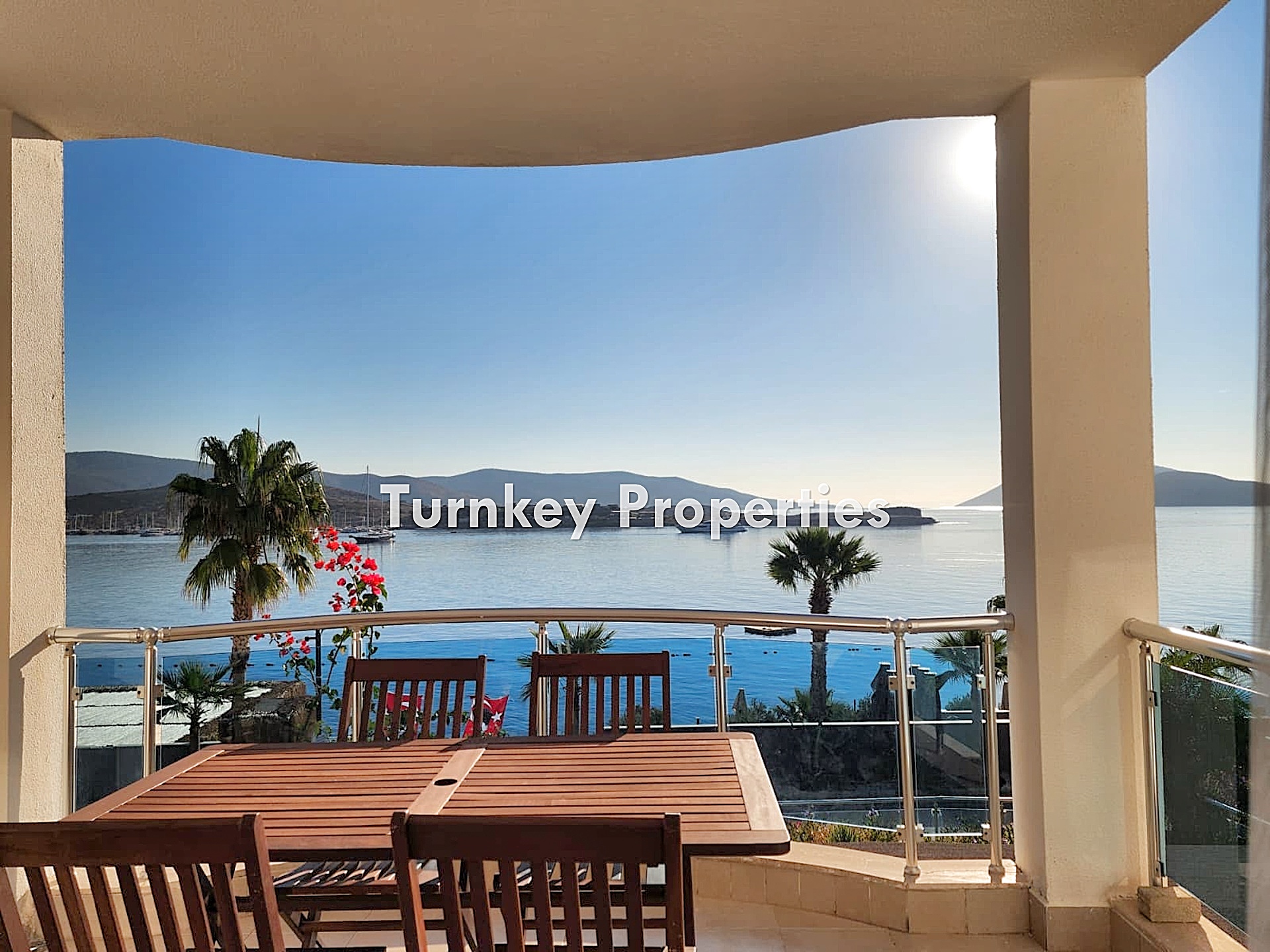 Aura Residence Bodrum Kiralık Daire | Asarlık'ta Denize Sıfır