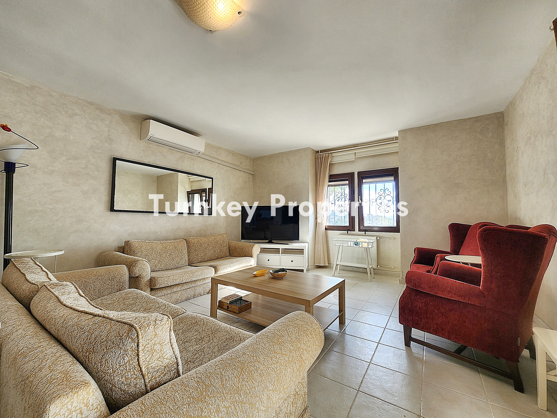 Bitez Lavanta Sitesi Kiralık Daire | Deniz Manzaralı Bahçe Katı ve Eşyalı