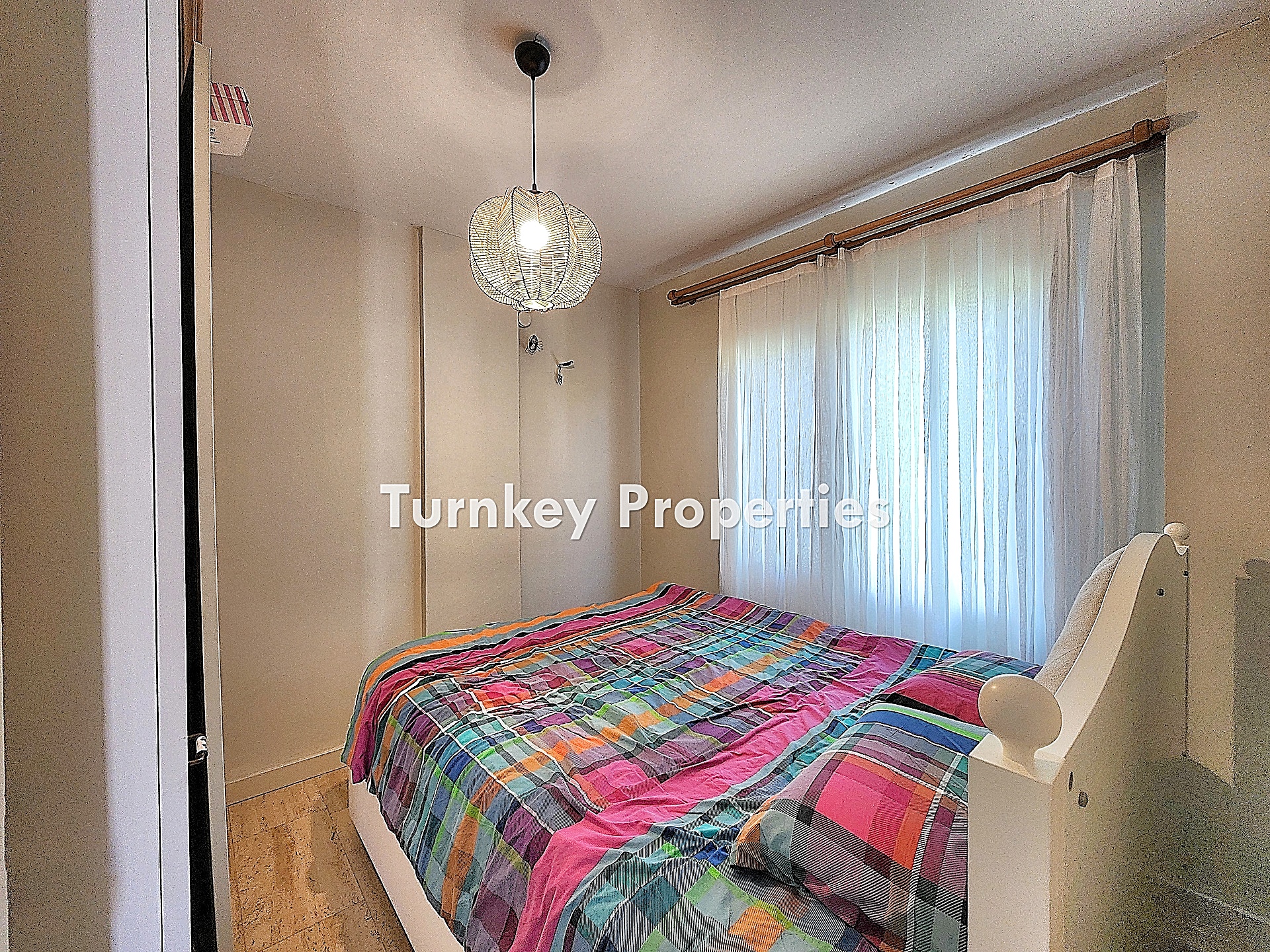 Gündoğan Küçükbük Satılık Üst Kat Daire Site İçinde