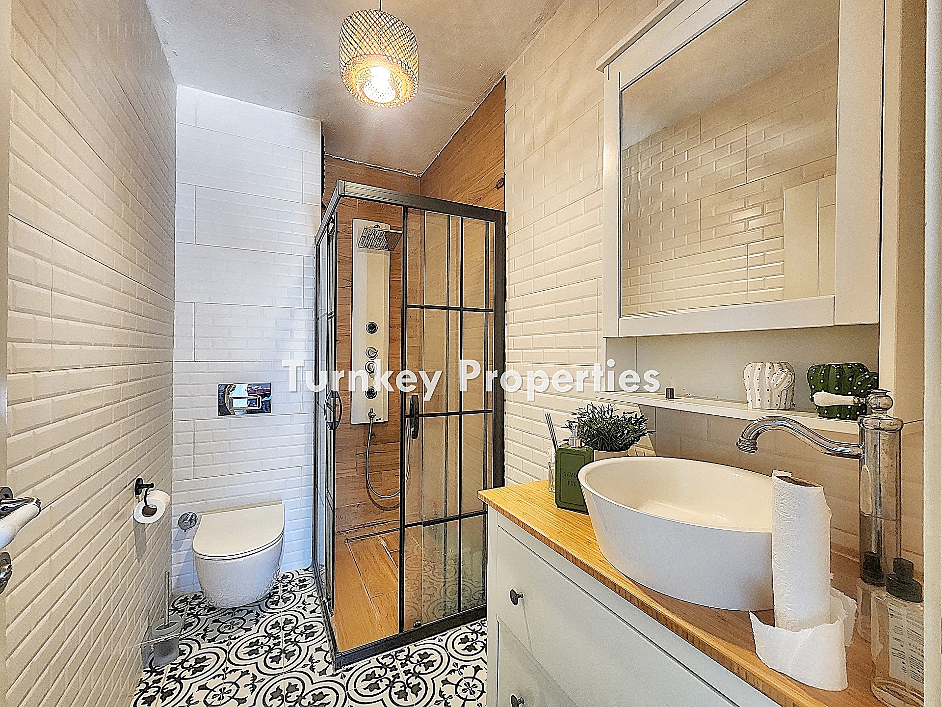 Gündoğan Küçükbük Satılık Üst Kat Daire Site İçinde