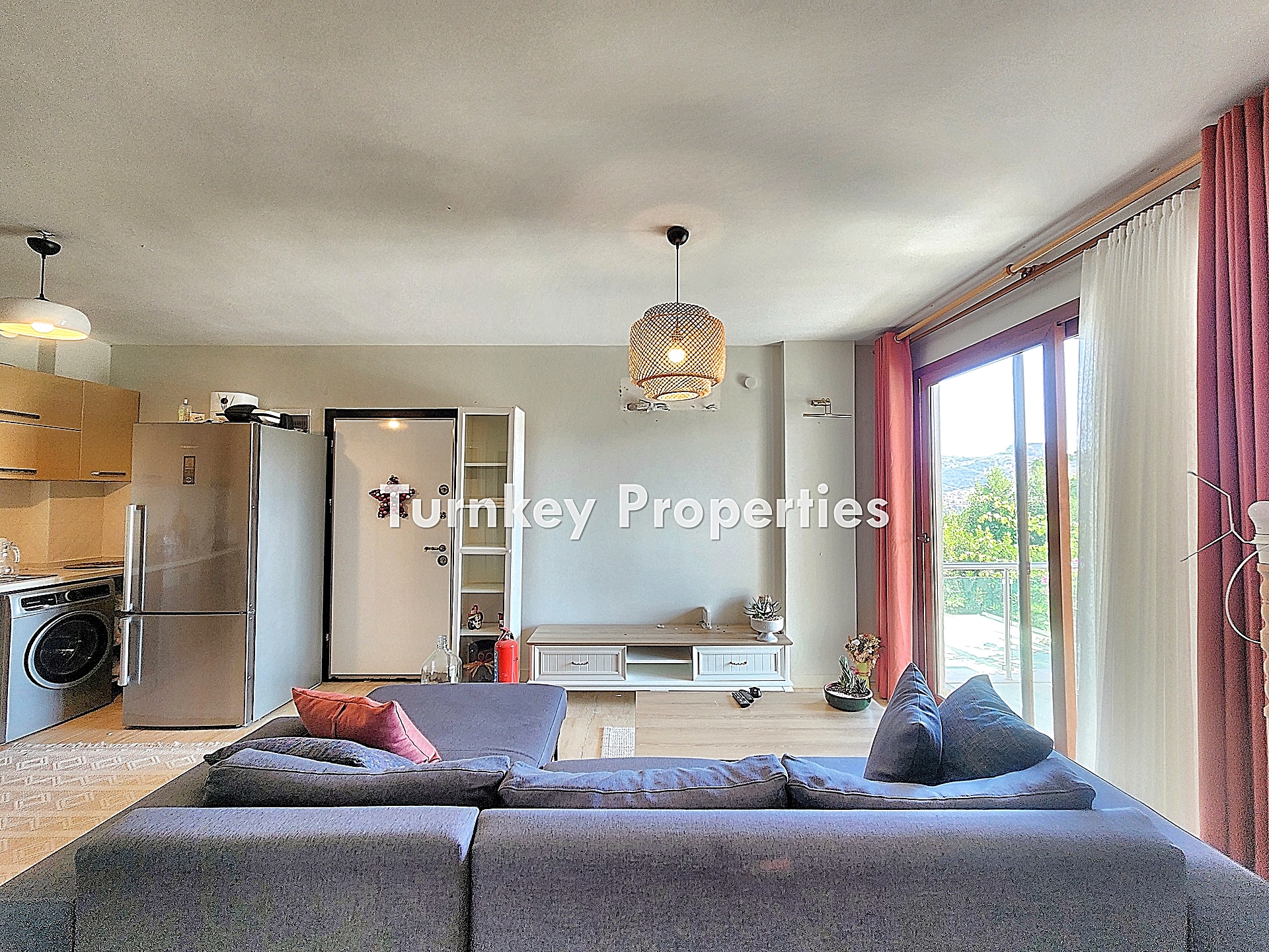 Gündoğan Küçükbük Satılık Üst Kat Daire Site İçinde