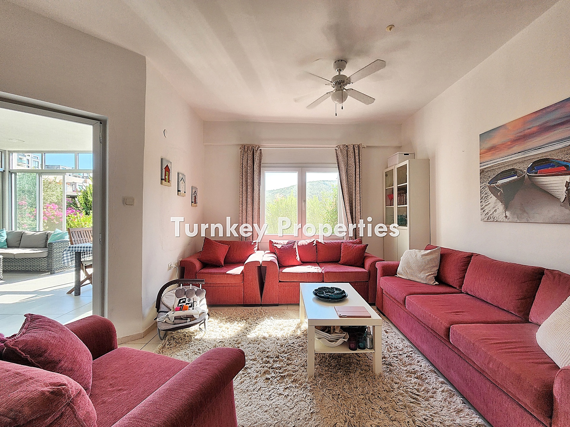 Adabükü Satılık Dubleks Villa Bahçeli Site İçinde Özel Konumlu