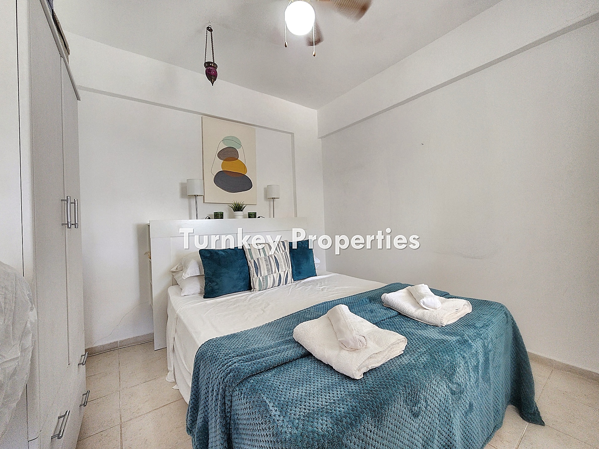 Adabükü Satılık Dubleks Villa Bahçeli Site İçinde Özel Konumlu