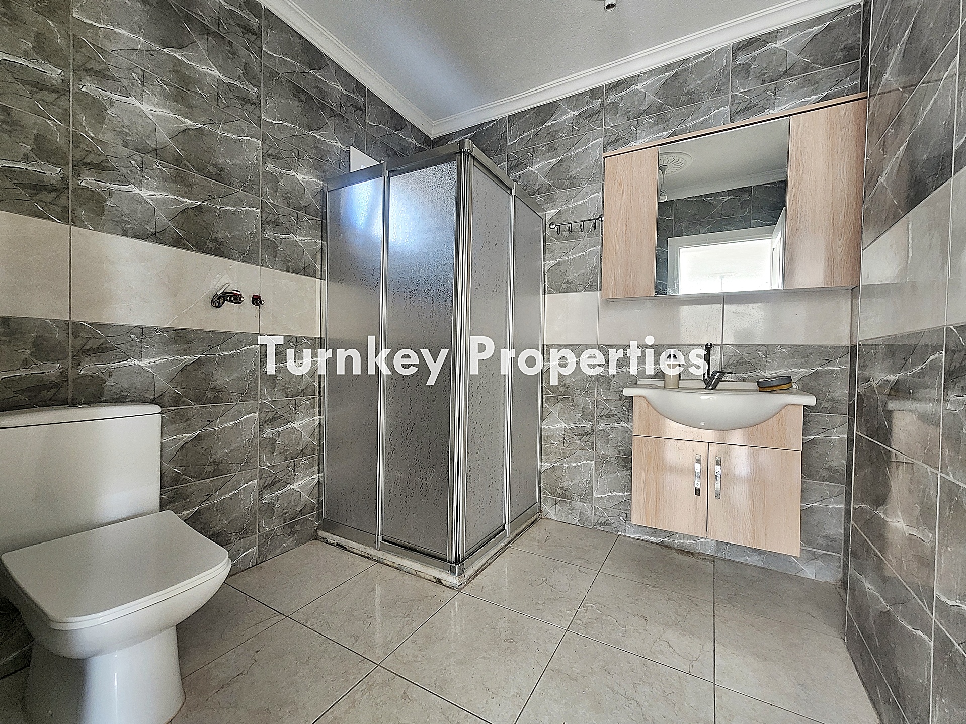 Gündoğan Köyiçi Kiralık Bahçeli Dubleks Aileye Uygun Konumda Ev