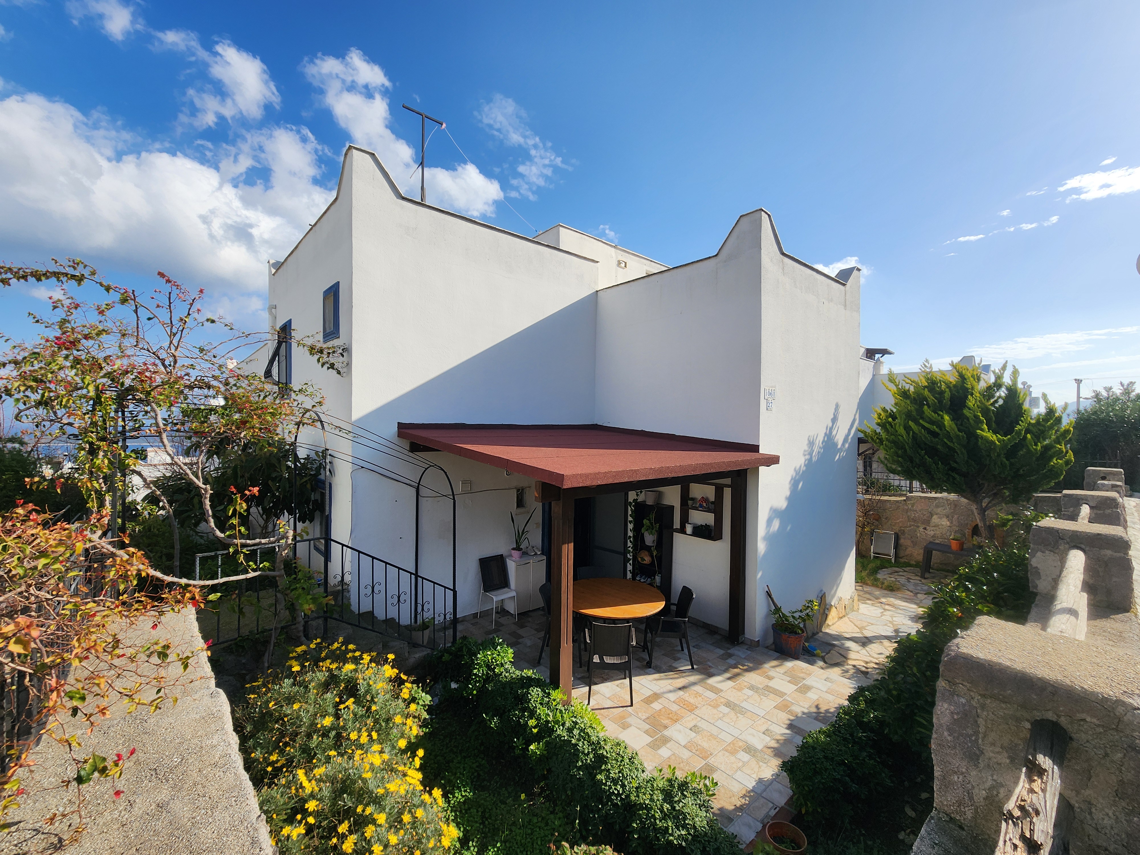 Bodrum Gündoğan Tankay Sitesi Sezonluk Kiralık İkiz Villa Bahçeli