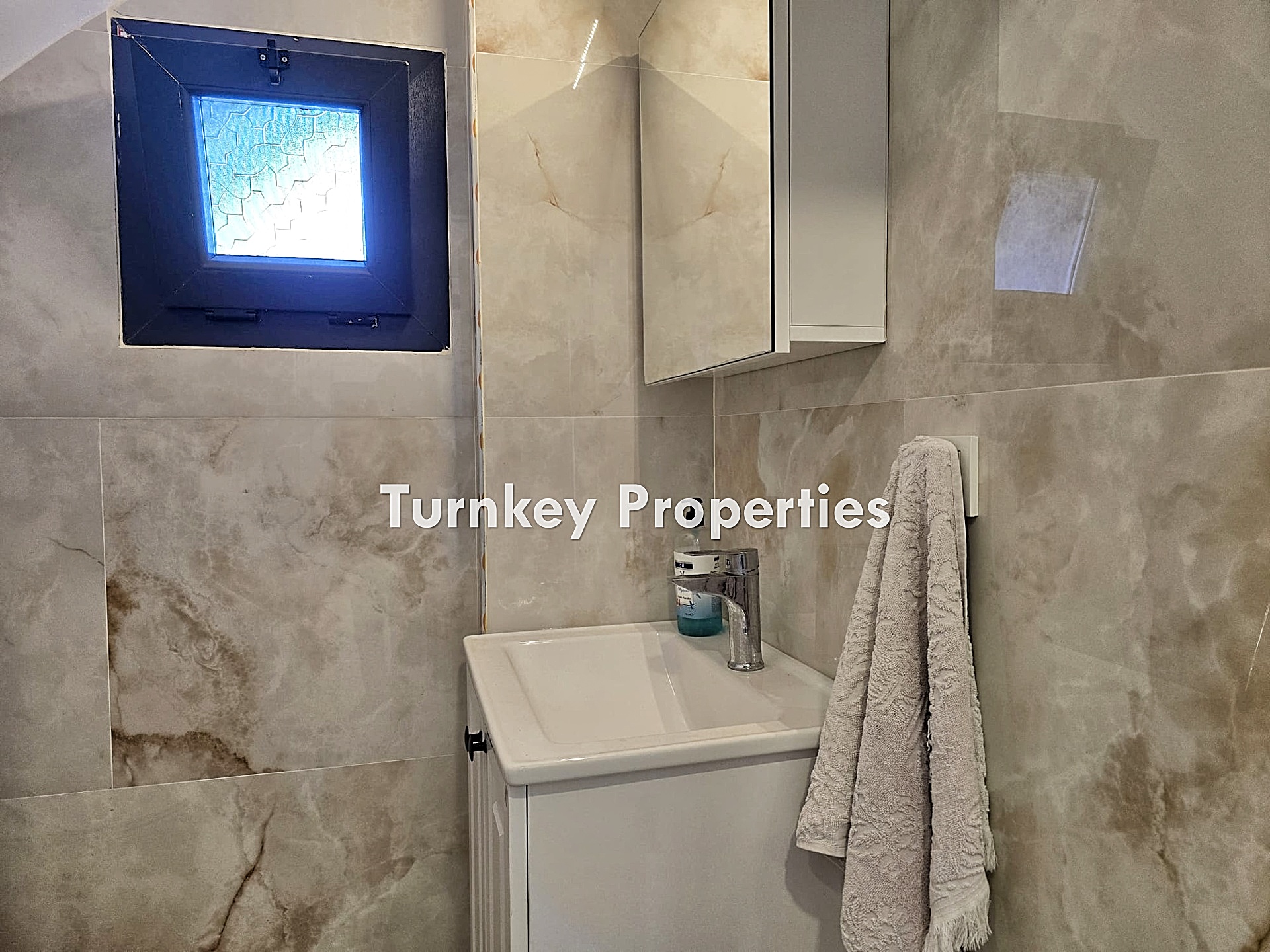 Meşelik Satılık Villa Özel Bahçeli Doğal Manzaralı Site İçi Yaşam