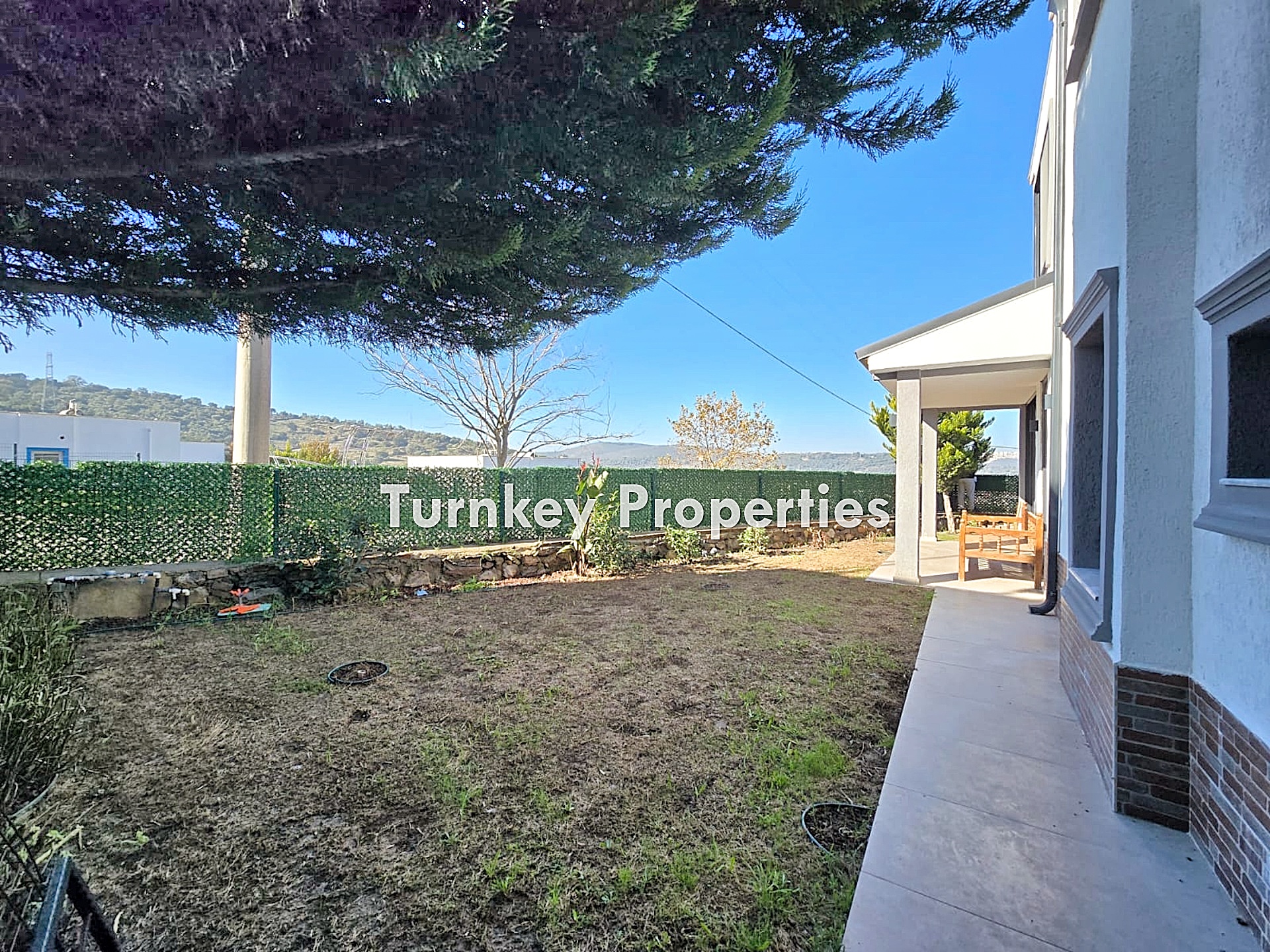 Meşelik Satılık Villa Özel Bahçeli Doğal Manzaralı Site İçi Yaşam