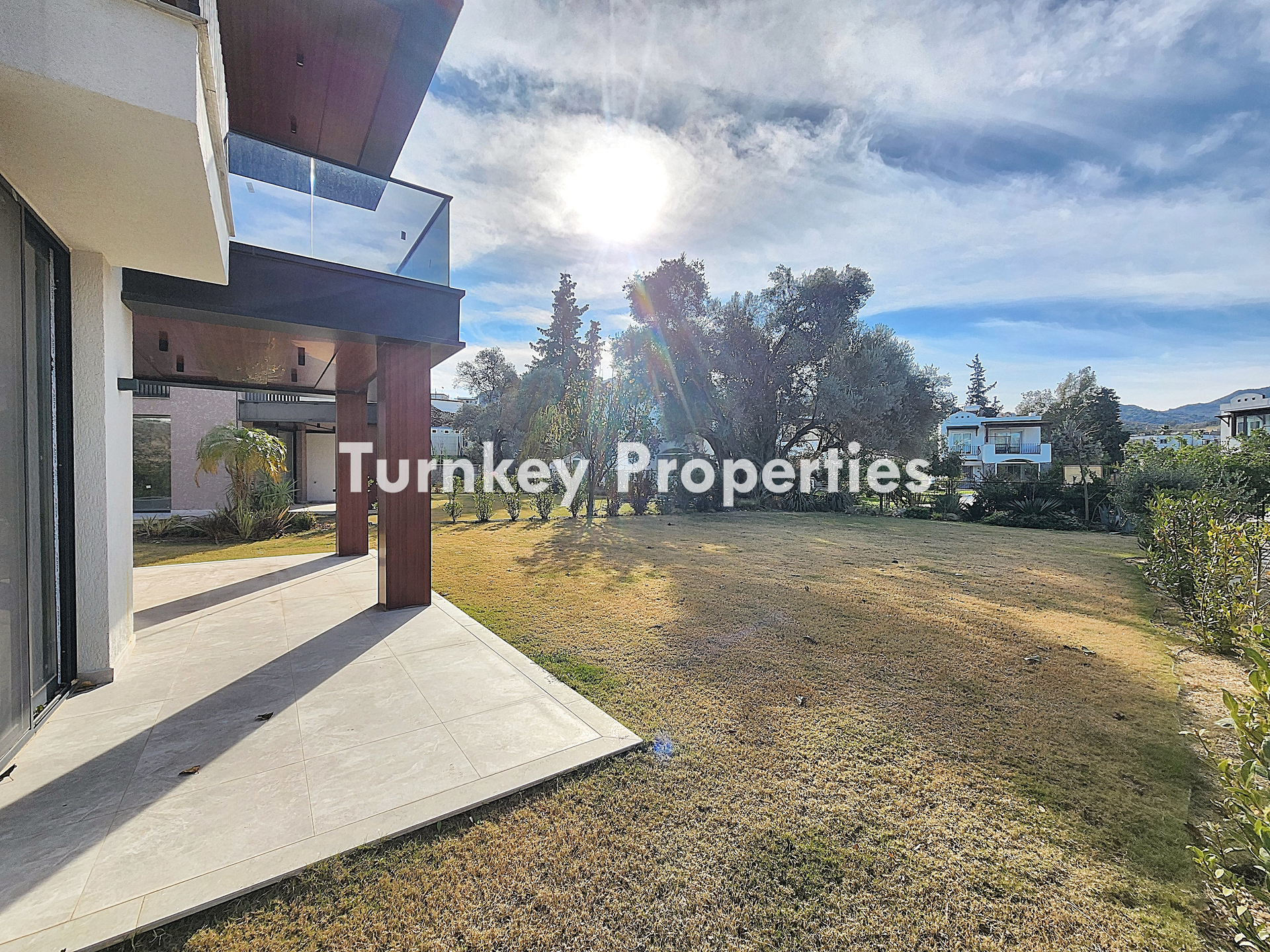 Dirmil Satılık Daire Yalıkavak Gündoğan Yola Yakın Özel Bahçeli