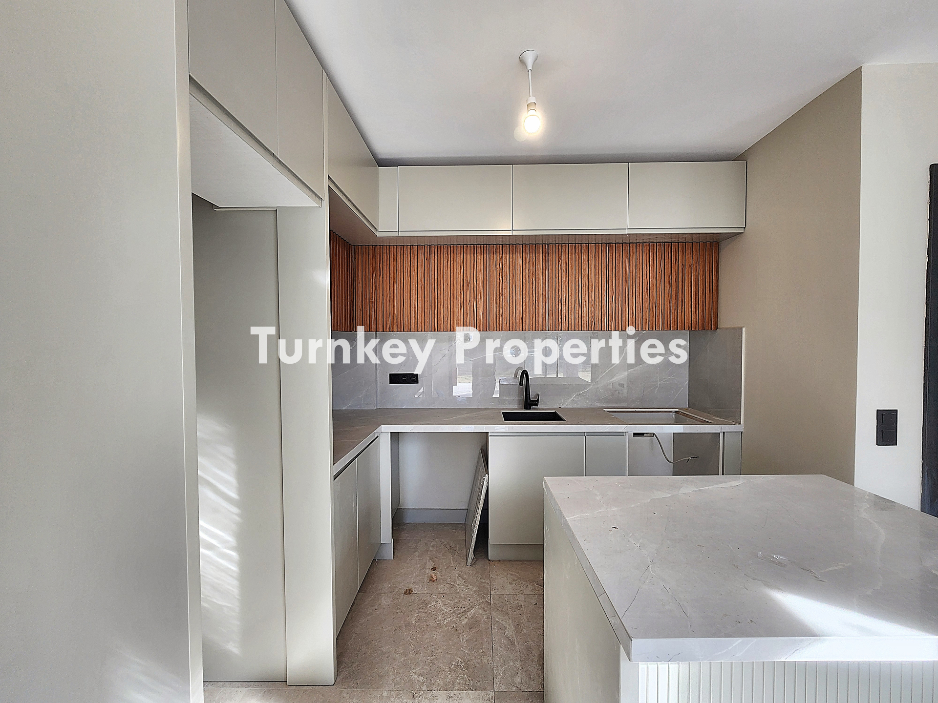 Dirmil Satılık Daire Yalıkavak Gündoğan Yola Yakın Özel Bahçeli