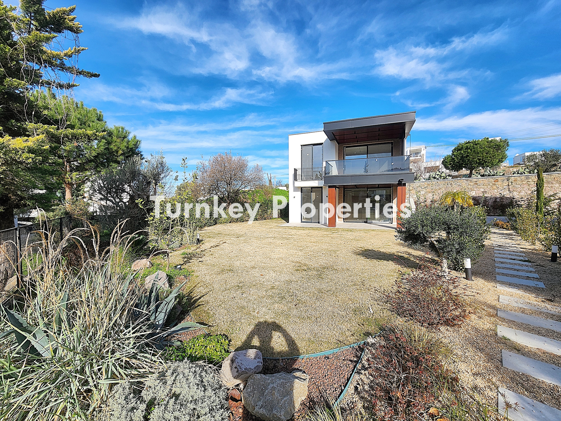 Dirmil Satılık Daire Yalıkavak Gündoğan Yola Yakın Özel Bahçeli