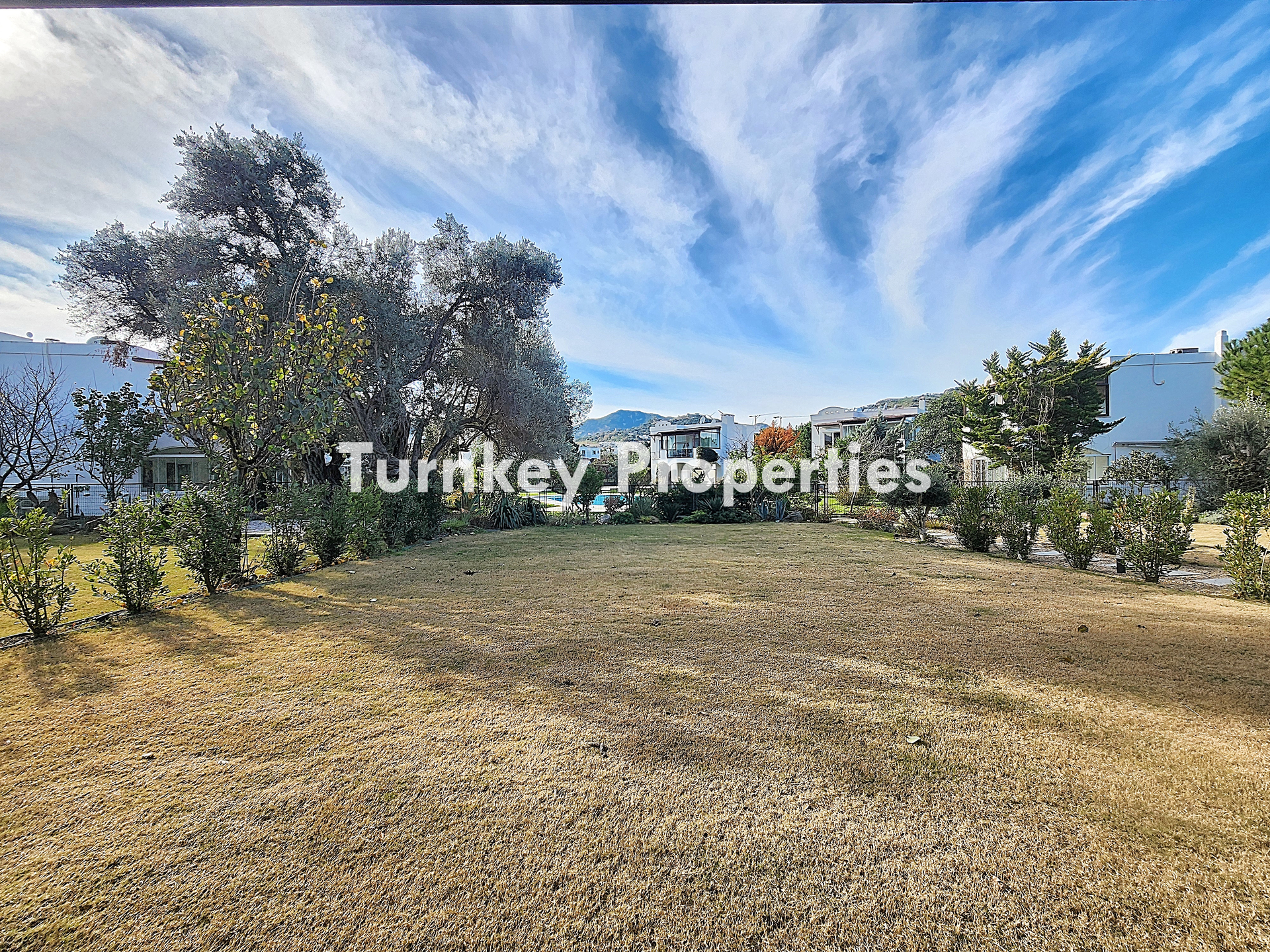 Dirmil Satılık ÜstKat Daire Yola Yakın Balkonlu Butik Site İçinde