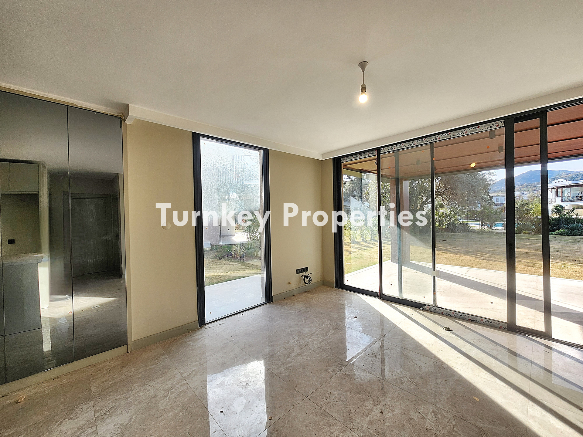 Dirmil Satılık ÜstKat Daire Yola Yakın Balkonlu Butik Site İçinde