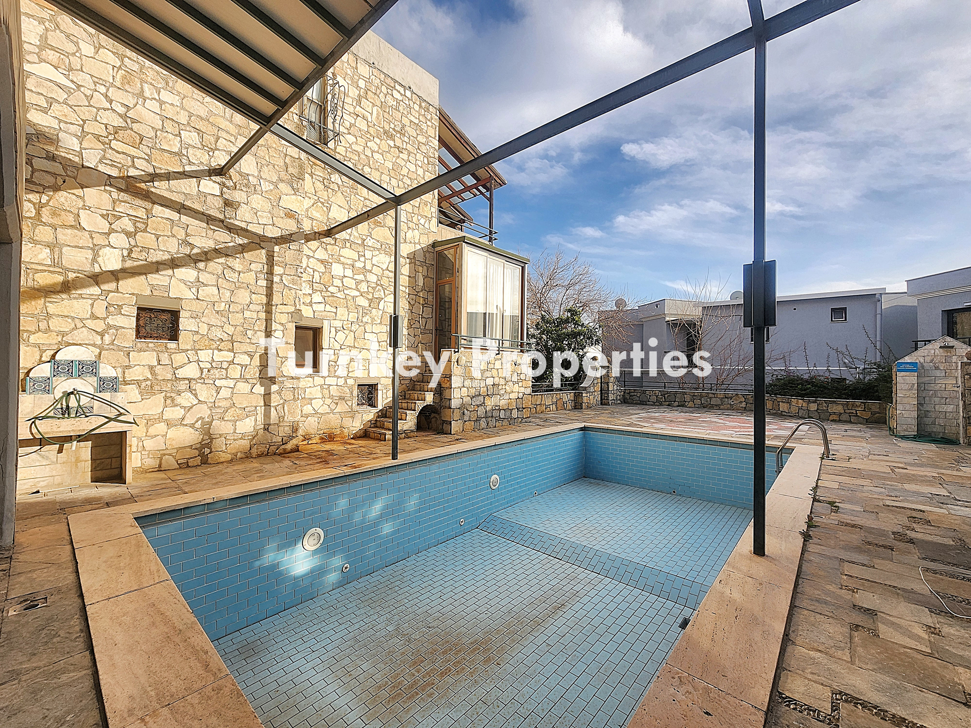 Bodrum Merkez Satılık Daire Marina Yürüyüş Mesafesinde Konumda Ev