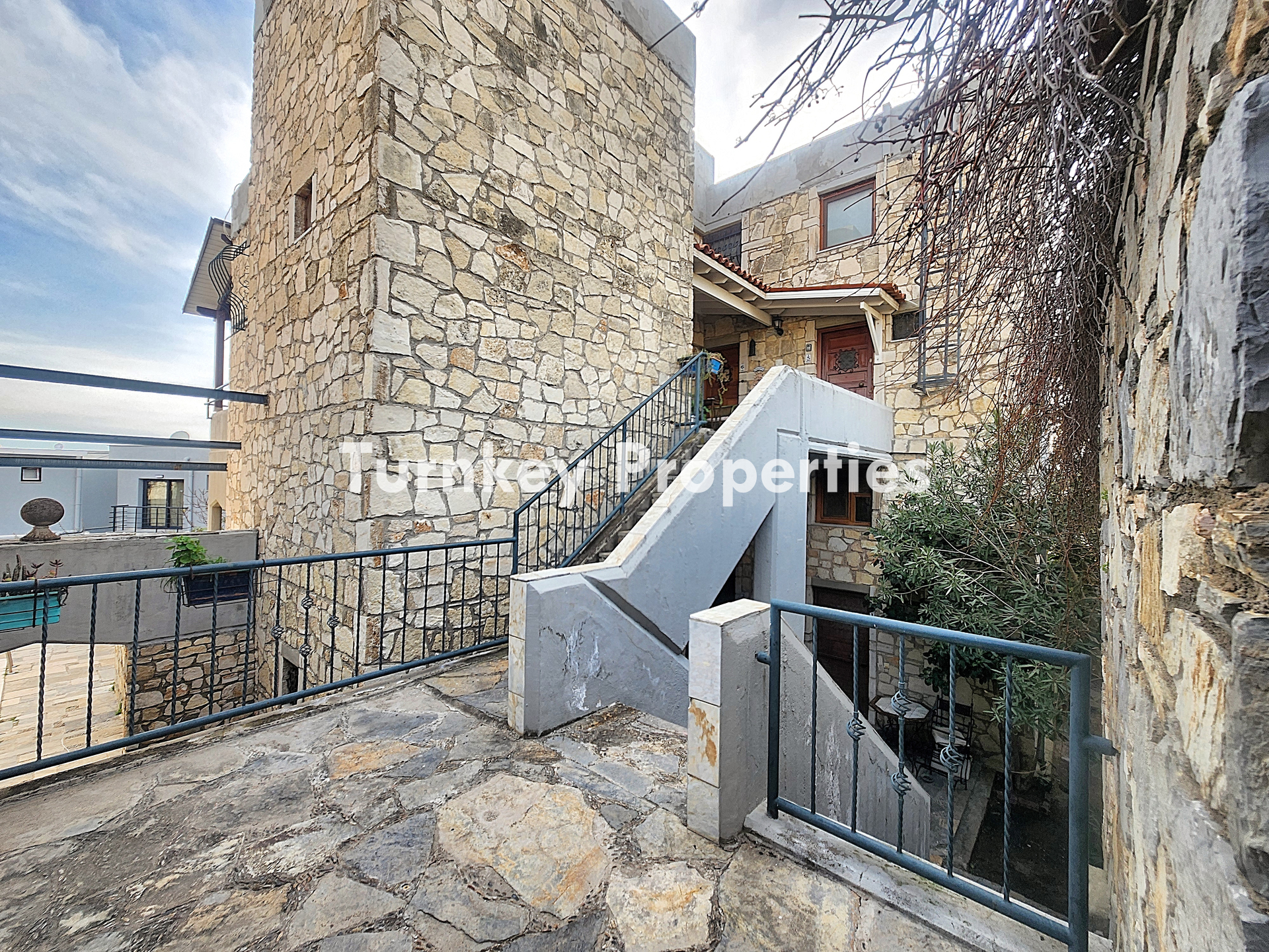 Bodrum Merkez Satılık Daire Marina Yürüyüş Mesafesinde Konumda Ev