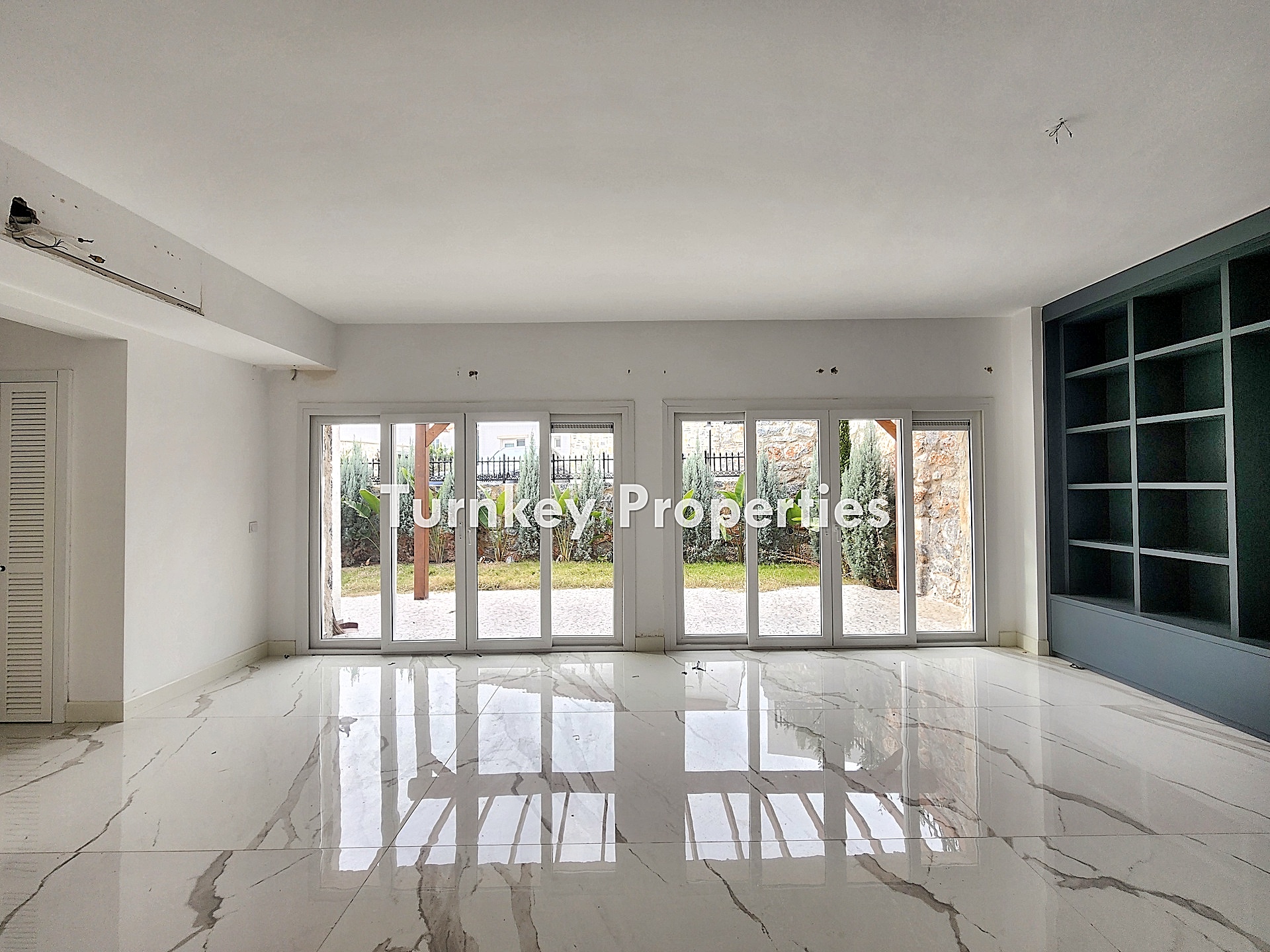 CasaFabay Kemikler Milas Satılık Villa 2 odalı Bahçeli Taş Mimari