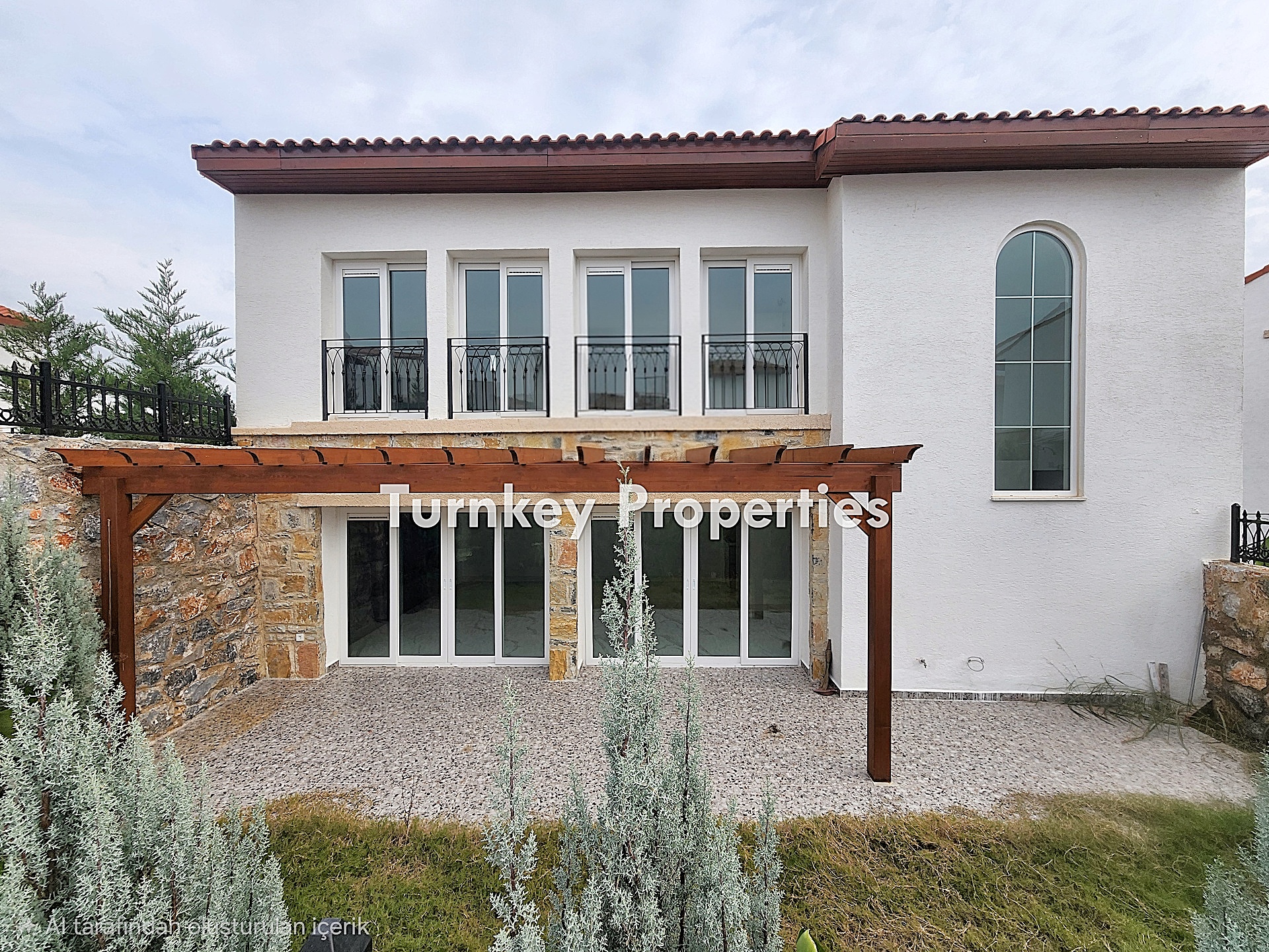 CasaFabay Kemikler Milas Satılık Villa 2 odalı Bahçeli Taş Mimari