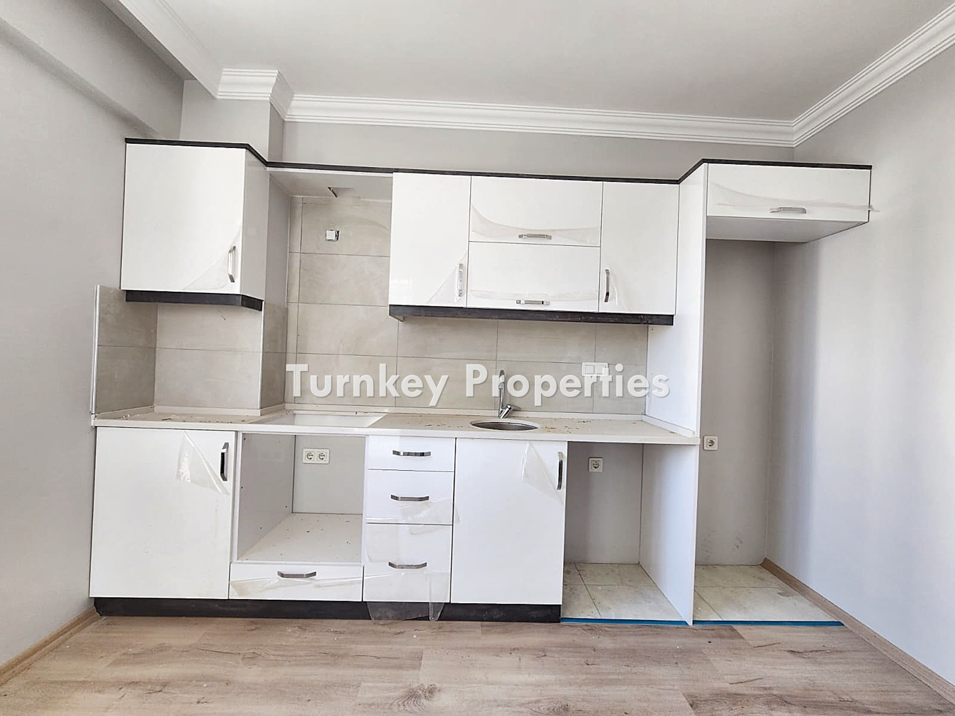 Milas Merkez Satılık Daire Doğa Manzaralı Bahçe Kullanımlı Ev