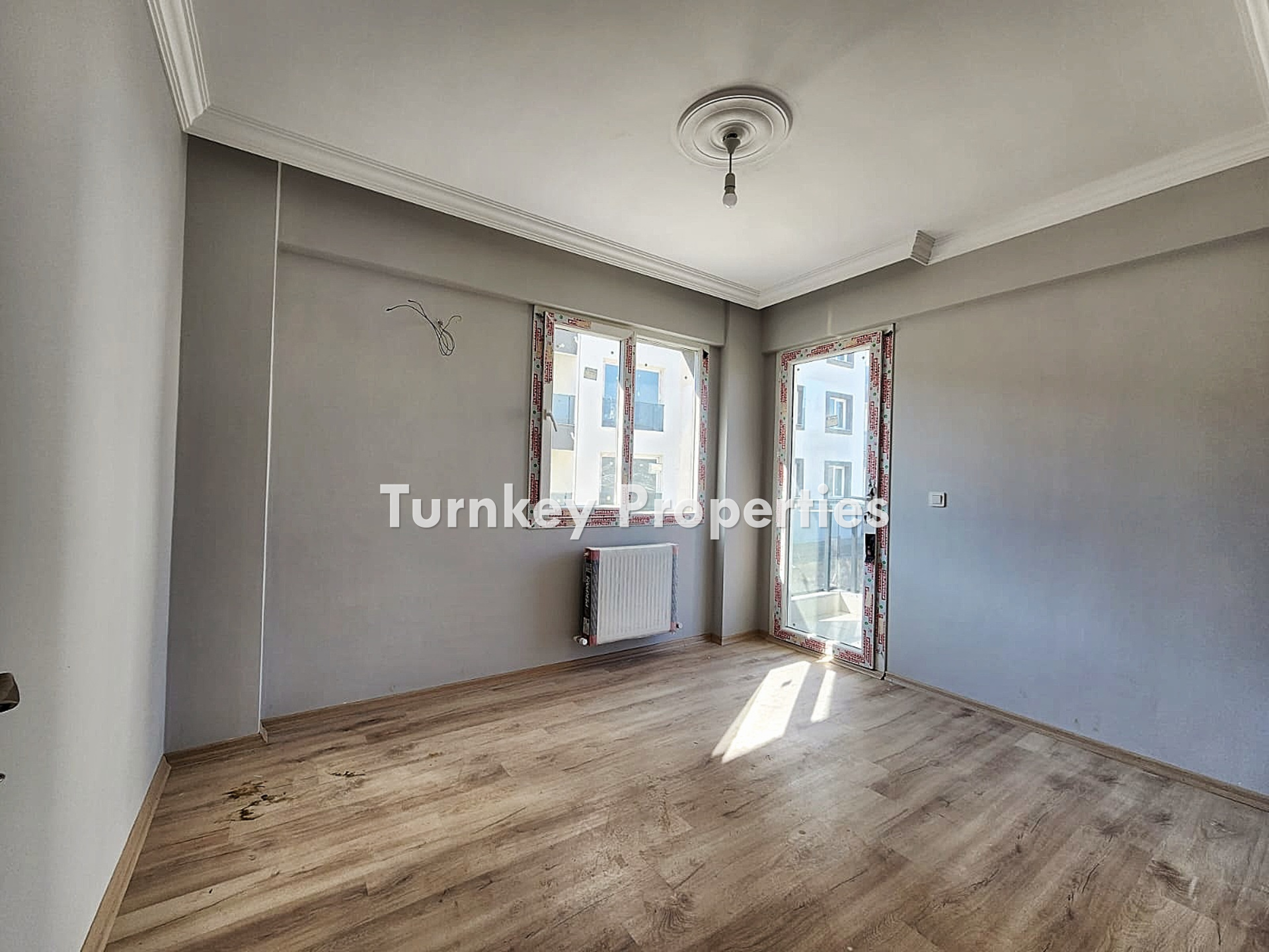 Milas Merkez Satılık Daire Doğa Manzaralı Bahçe Kullanımlı Ev