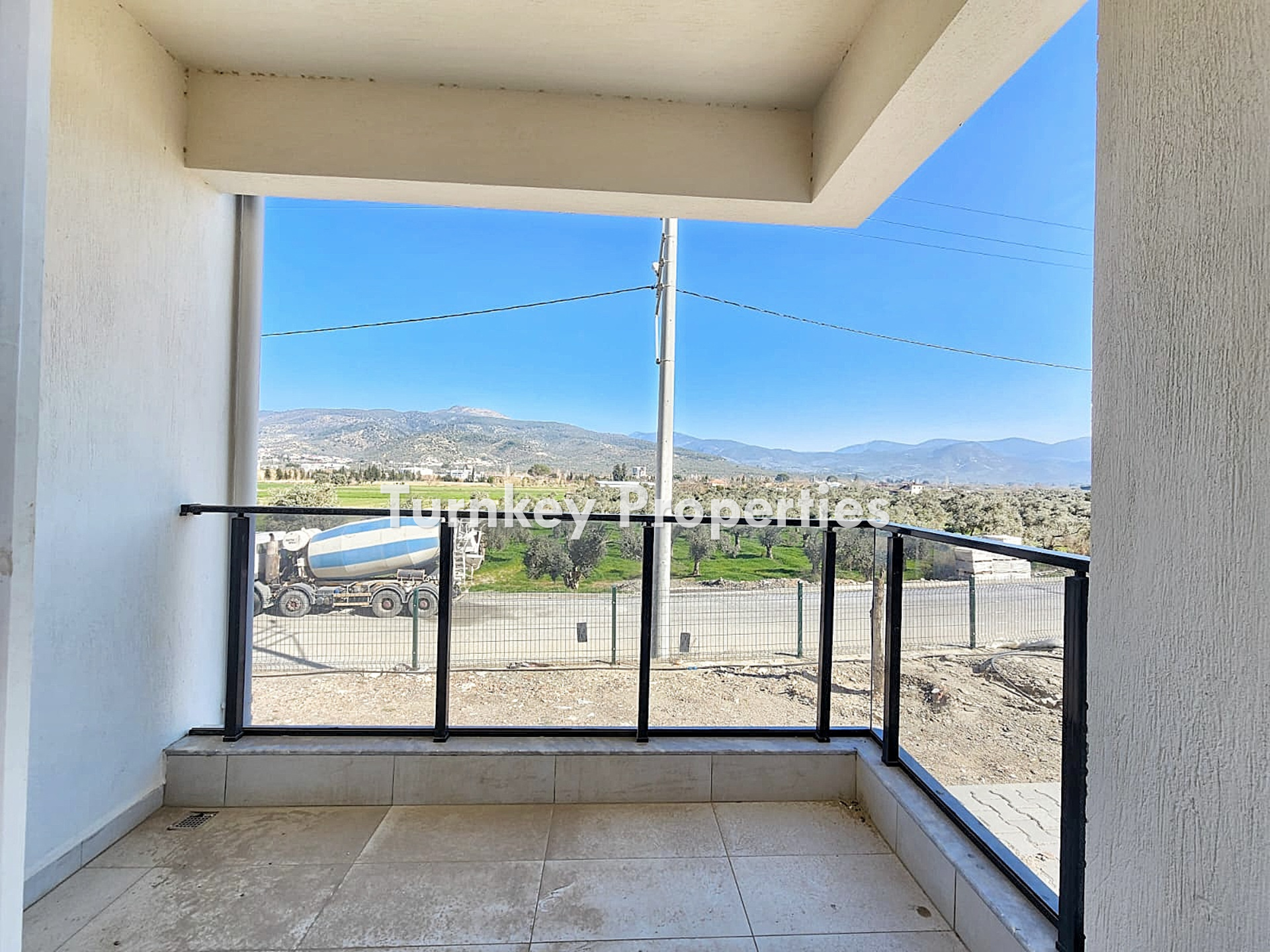 Milas Merkez Satılık Daire Doğa Manzaralı Bahçe Kullanımlı Ev