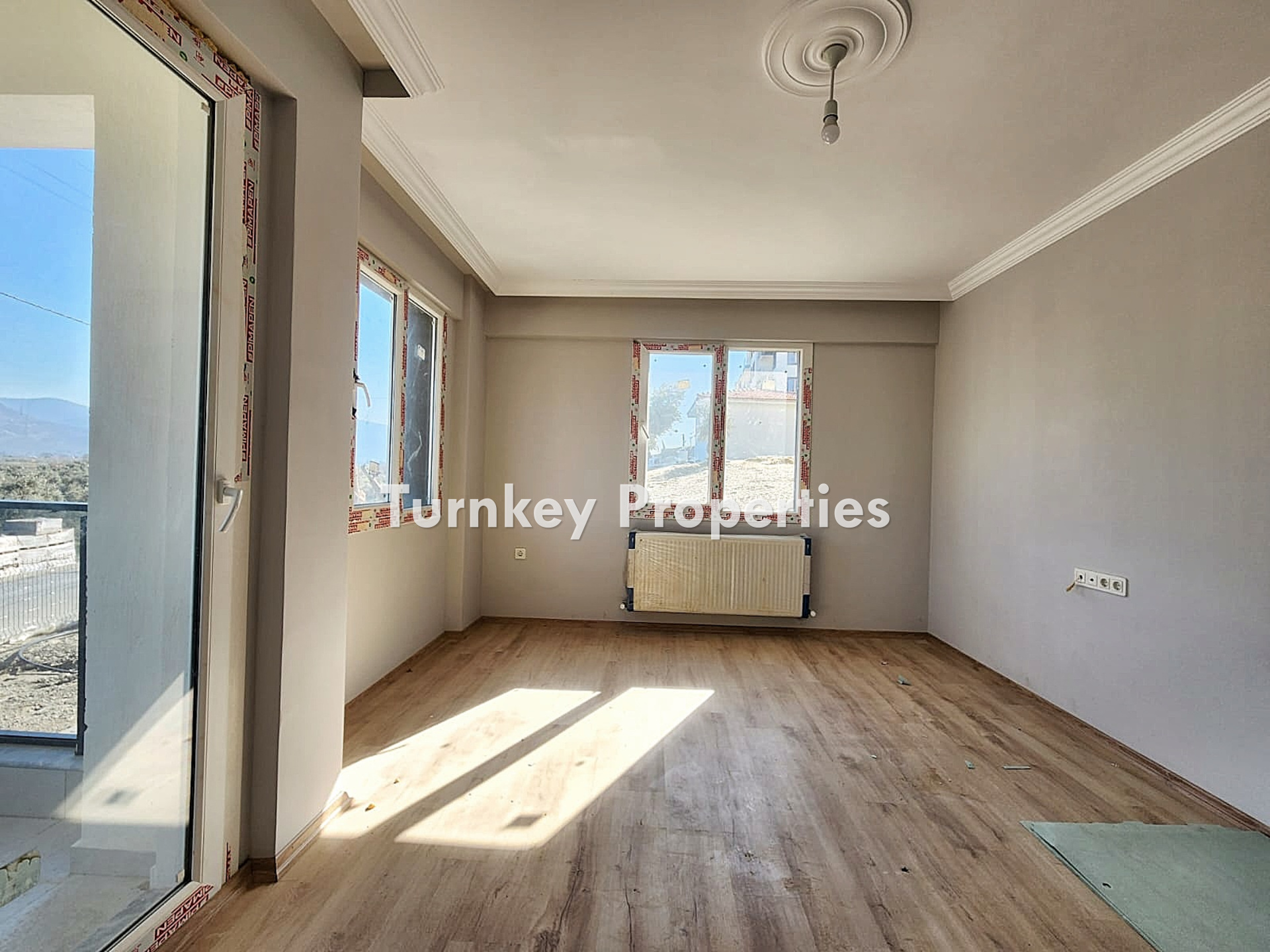 Milas Merkez Satılık Daire Doğa Manzaralı Bahçe Kullanımlı Ev