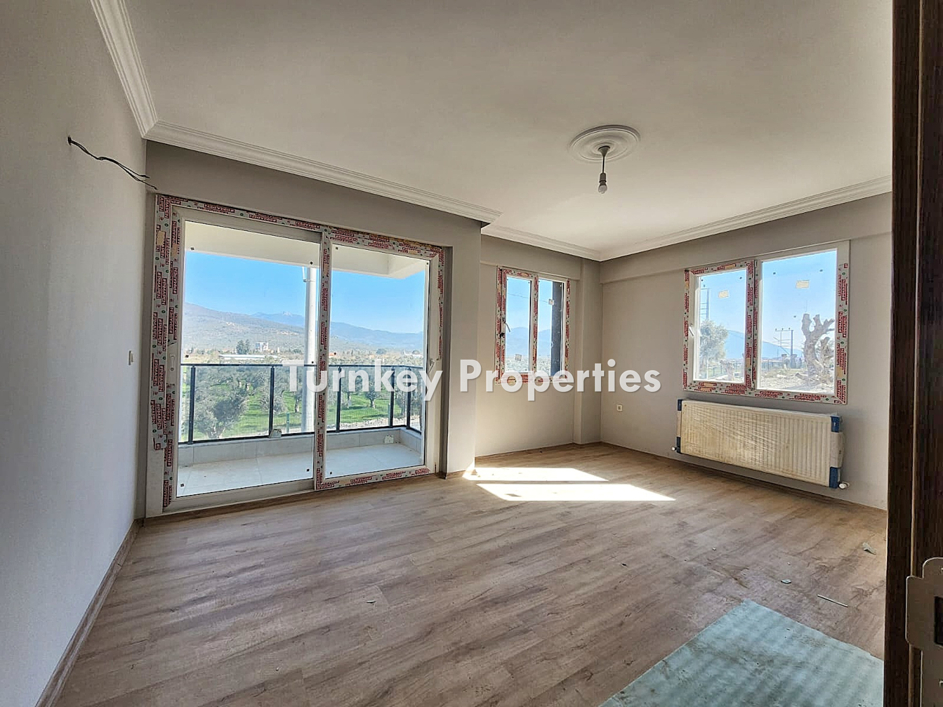 Milas Merkez Satılık Daire Doğa Manzaralı Bahçe Kullanımlı Ev