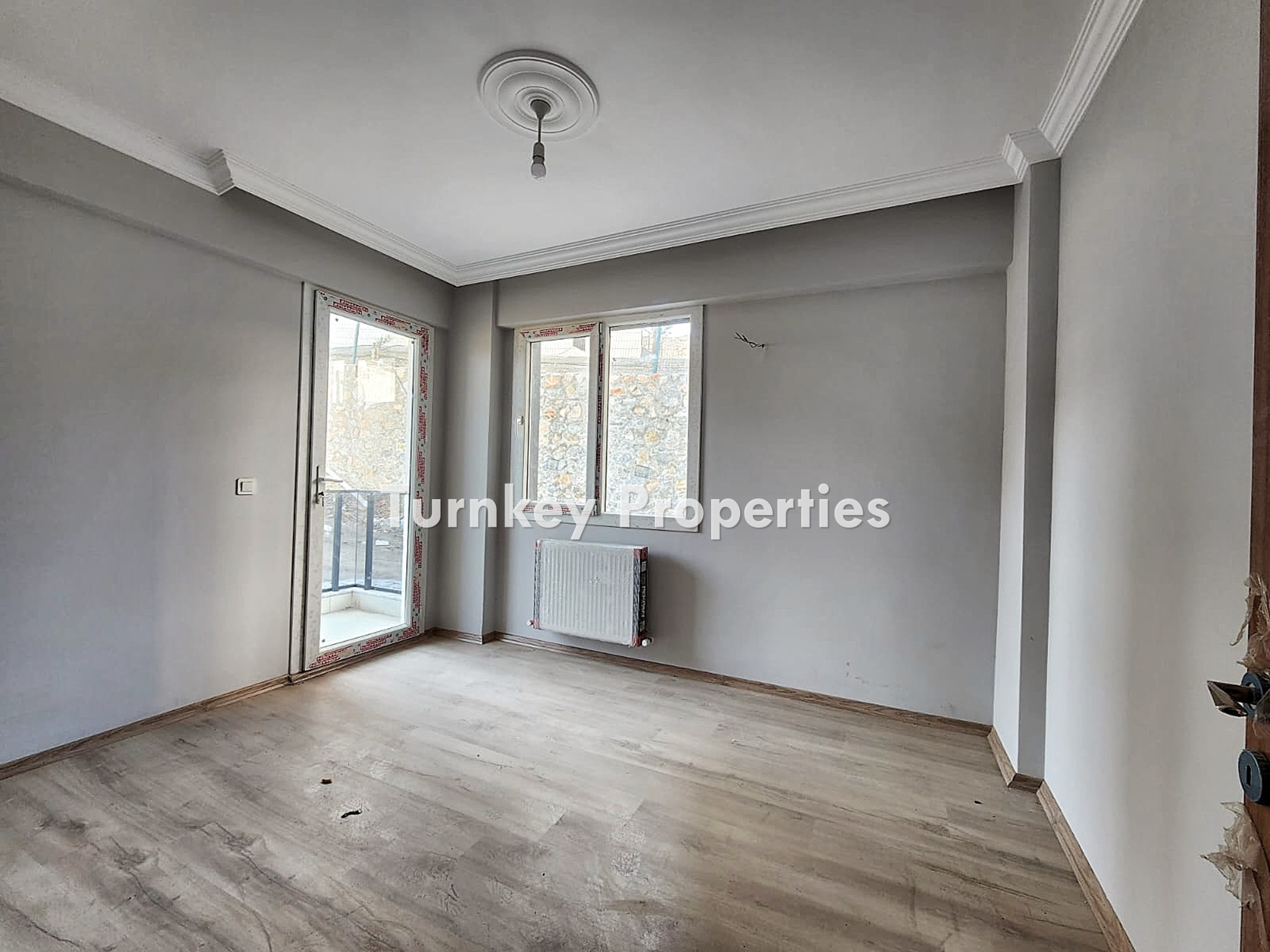 Milas Merkez Satılık Daire Doğa Manzaralı Bahçe Kullanımlı Ev