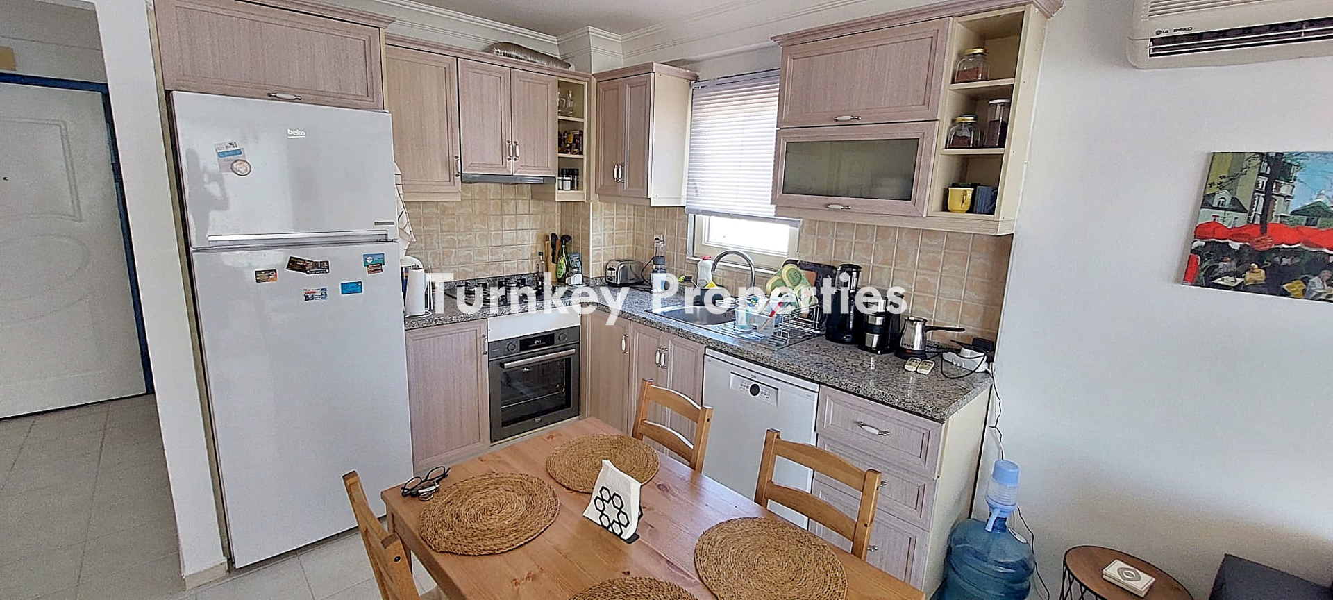 Adabükü Kiralık Daire Turquoise Resort Site Deniz Servisli Terası