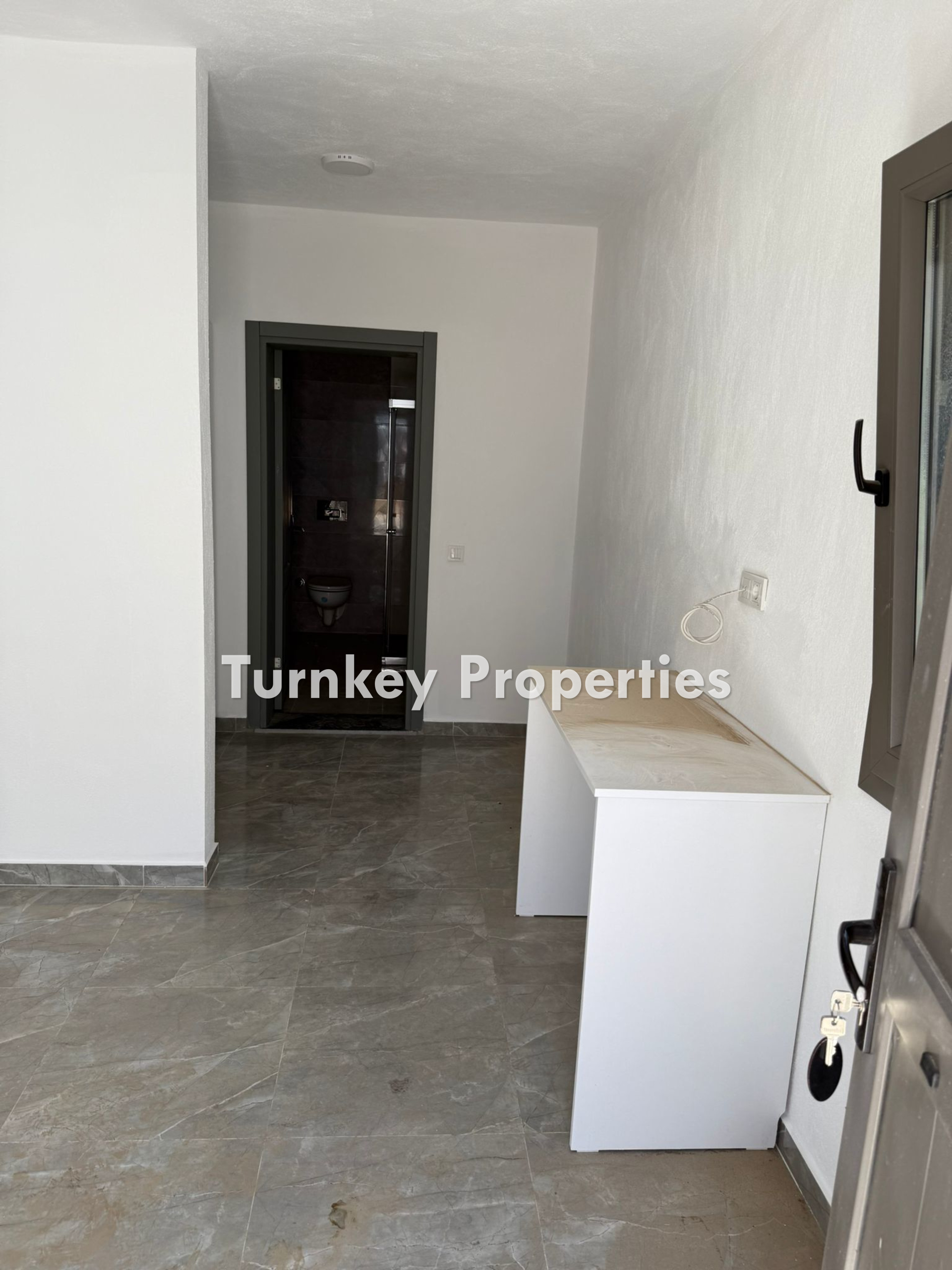 Gündoğan Kiralık Dükkan Mağaza Anayola Cepheli 450 m2 Showroom