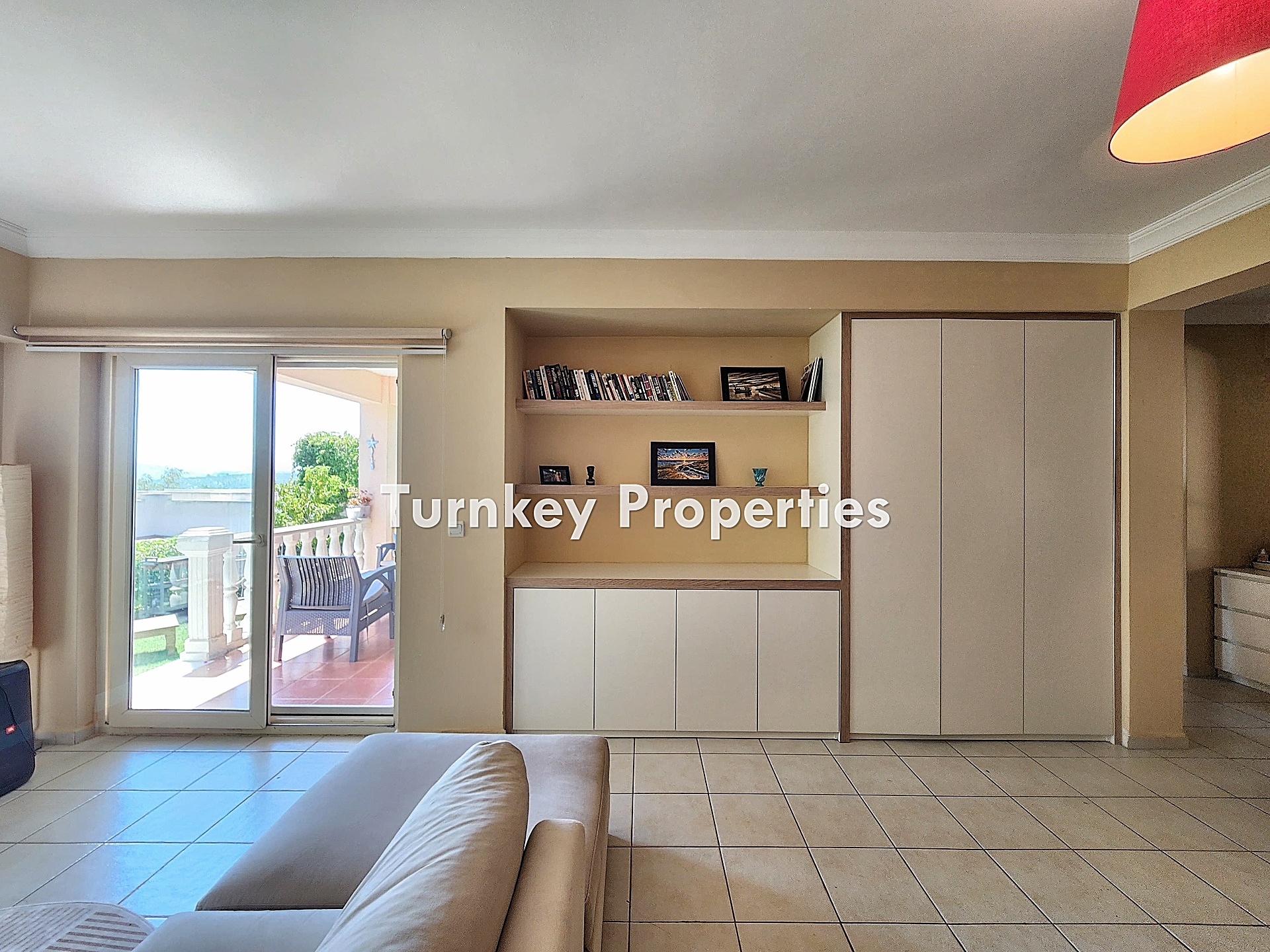 Adabükü Satılık Bahçe Katı Daire Site İçinde Dört Mevsim Yaşam